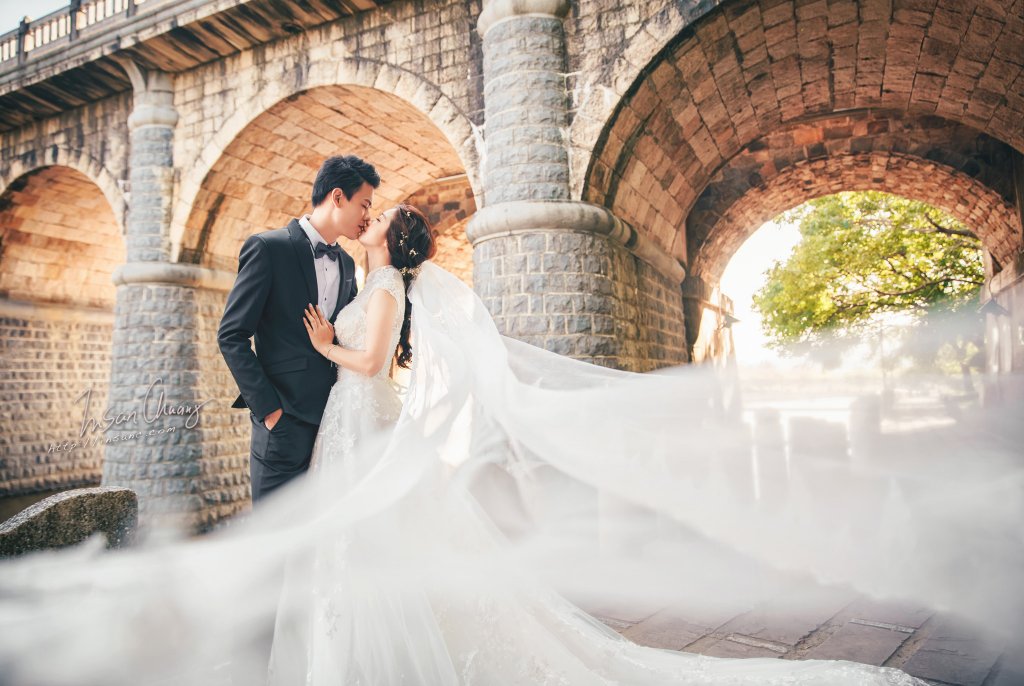 6種百看不膩婚紗照!婚紗攝影自然風格互動pose中最美好的甜蜜畫面 21 婚攝英聖-婚禮記錄-婚紗攝影-40068953580 87c0fbfbc6 o 1