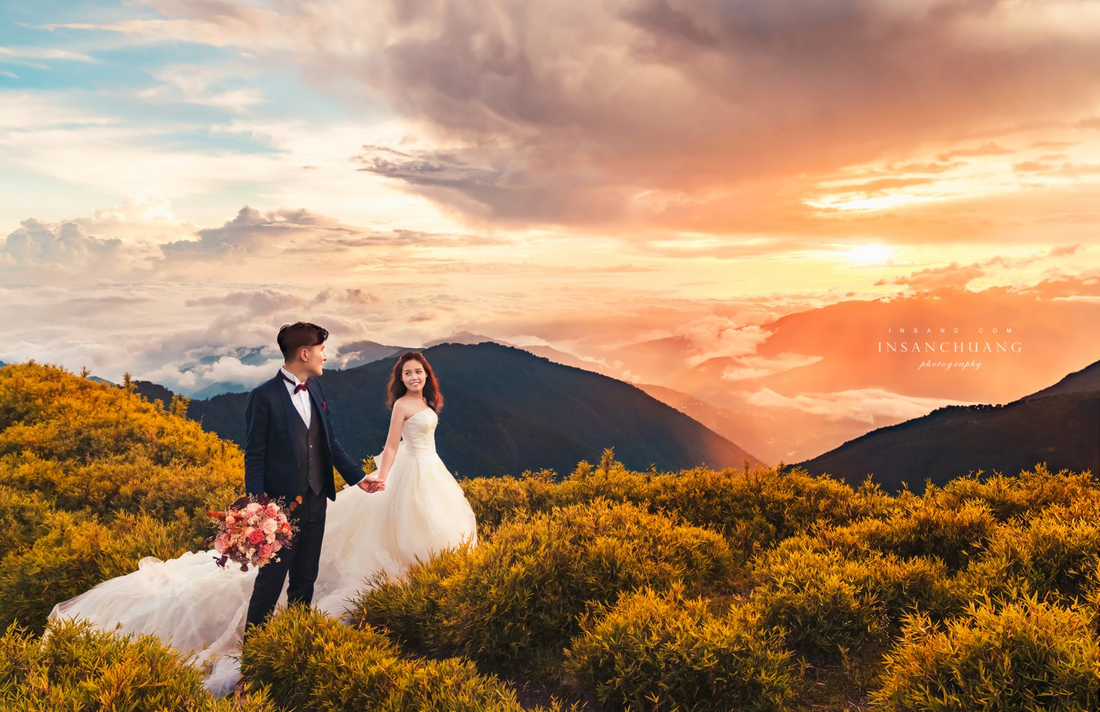 {婚攝英聖 |自主婚紗 }~ Martin+Cathy合歡山婚紗日出夕陽雲海星空銀河婚紗--高山婚紗-老英格蘭-造型: 晼屏 2 婚攝英聖-合歡山婚紗-主峰夕陽雲海婚紗