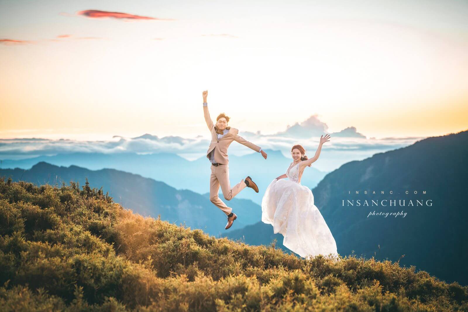 {婚攝英聖|自主婚紗}阿展+Mickey合歡山夕陽雲海日出婚紗攝影-高山婚紗-造型:朵咪