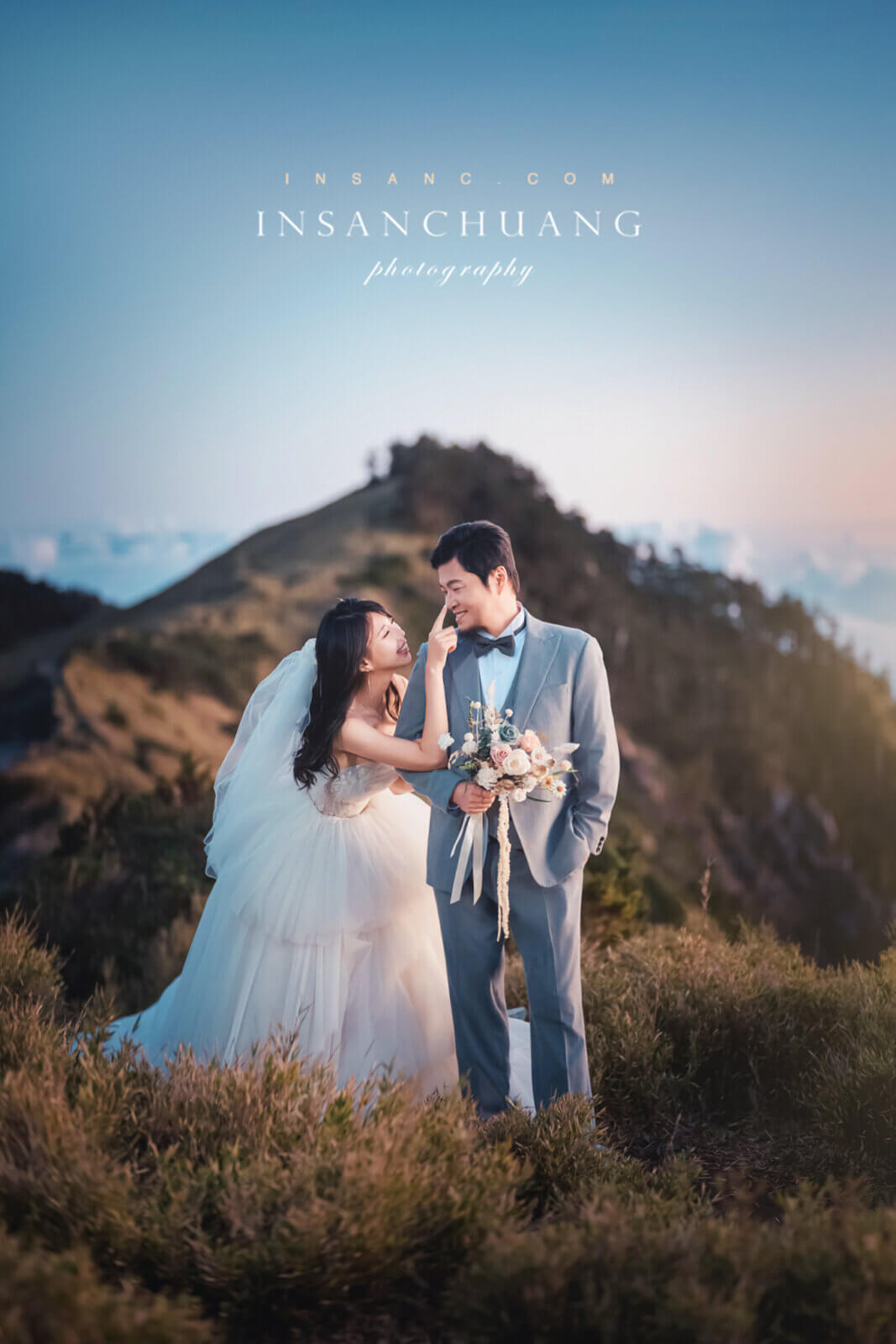 {婚攝英聖|自主婚紗}Justy+Mina合歡山高山婚紗-夕陽星空日出雲海婚紗攝影-造型:崔羿樂