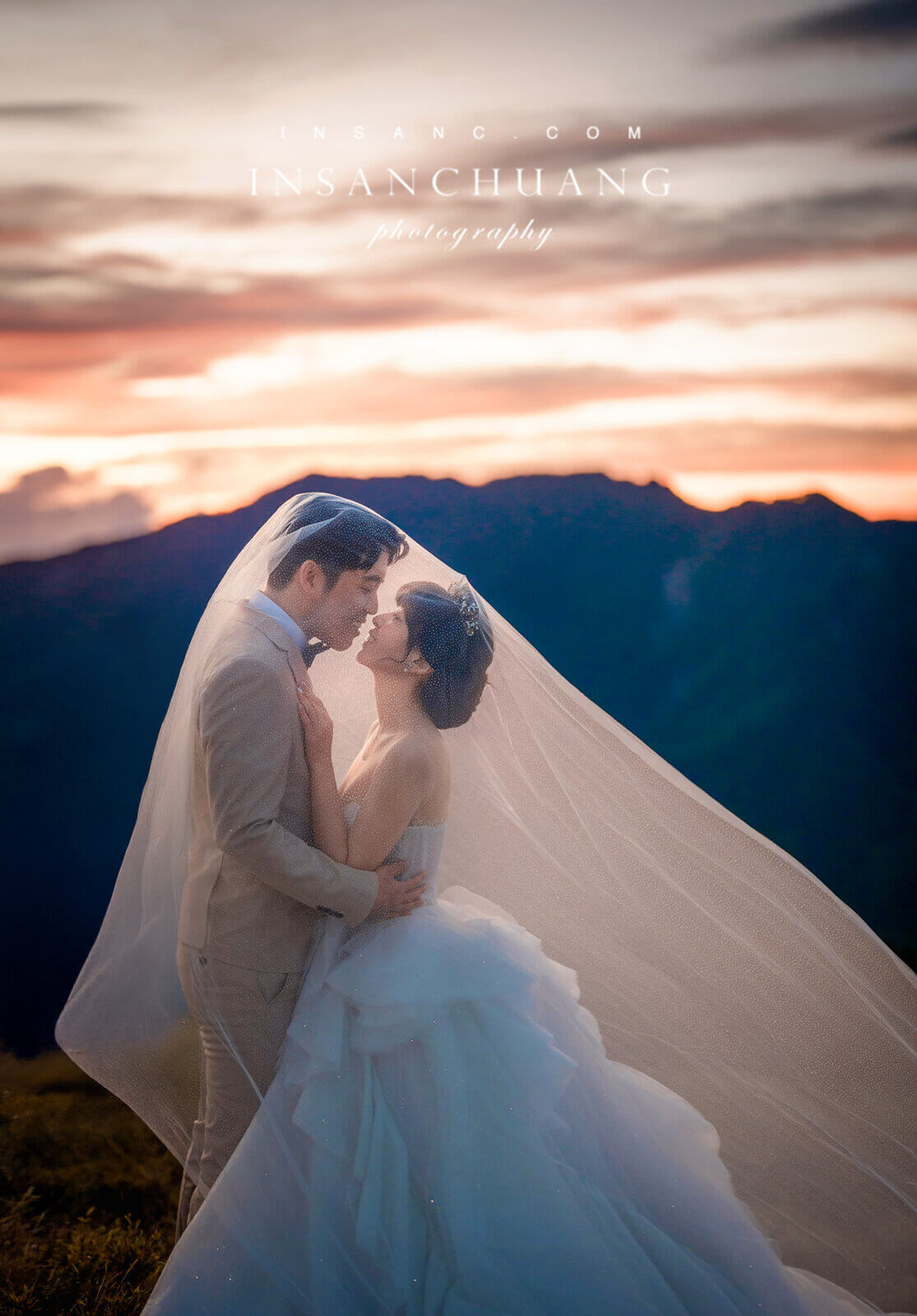 大膽玩色：Alex+恩菱合歡山高山婚紗-造型:朵咪
