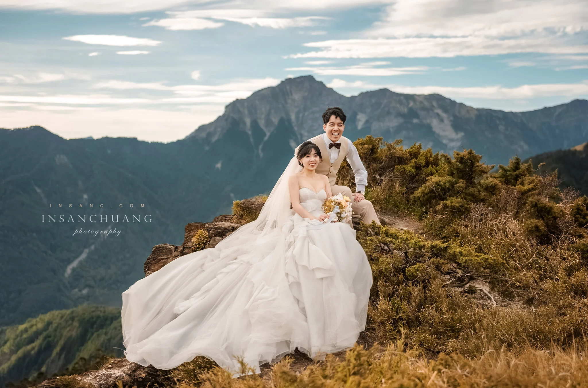 大膽玩色：Alex+恩菱合歡山高山婚紗-造型:朵咪 婚攝英聖