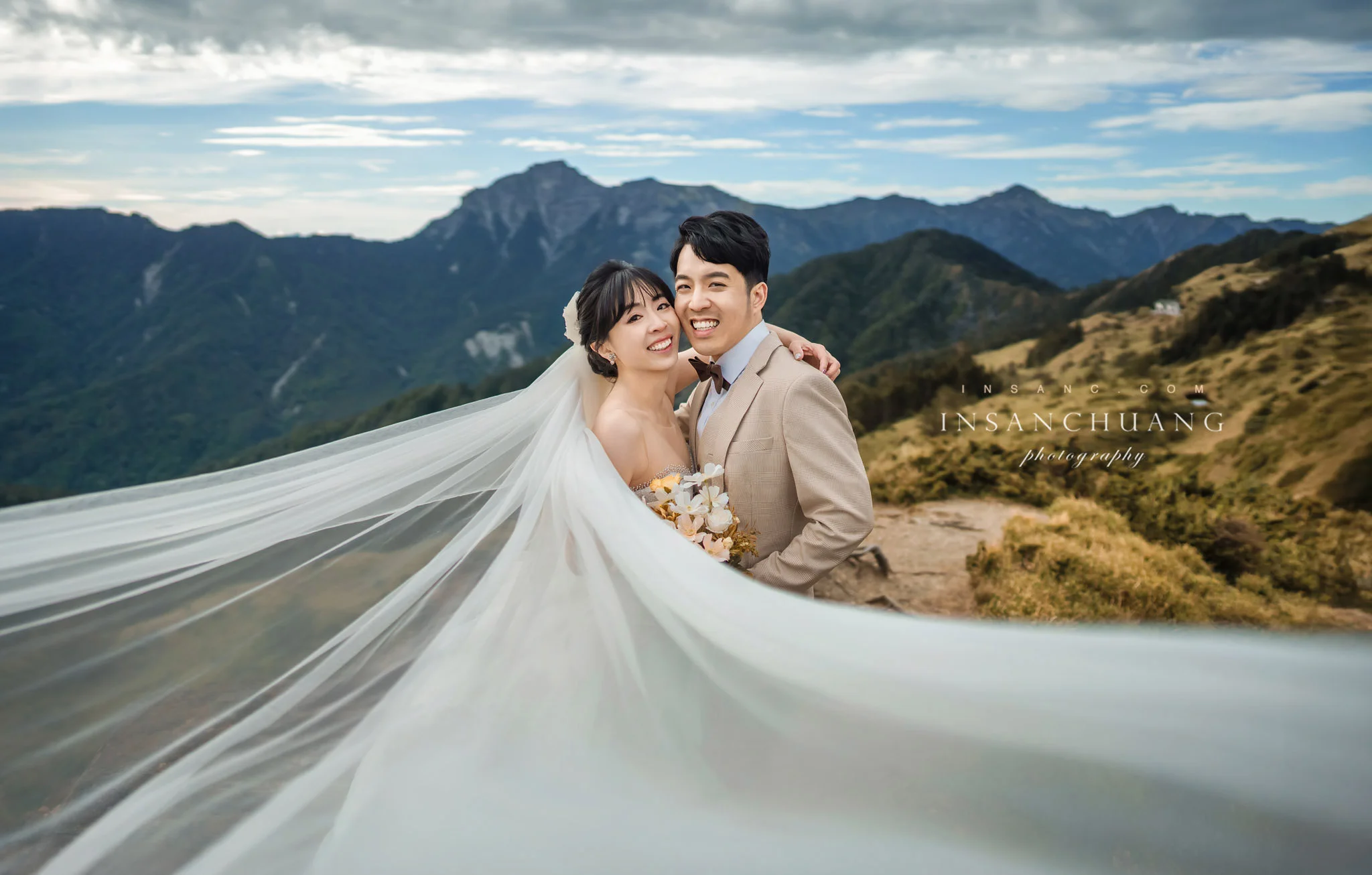大膽玩色：Alex+恩菱合歡山高山婚紗-造型:朵咪 婚攝英聖
