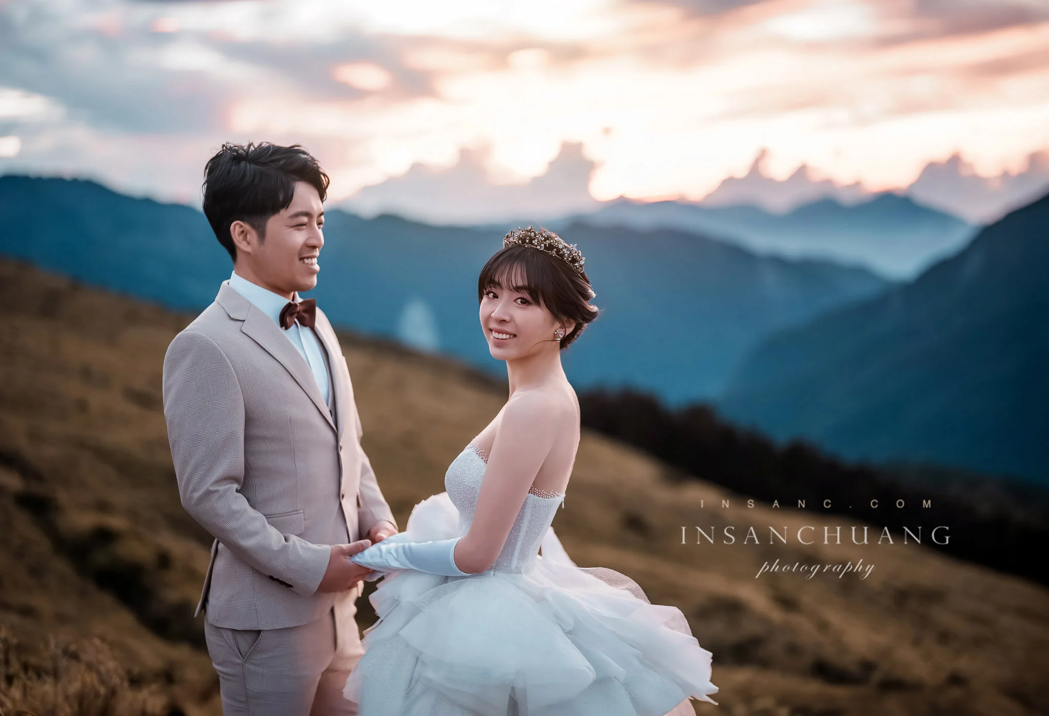 大膽玩色：Alex+恩菱合歡山高山婚紗-造型:朵咪 婚攝英聖