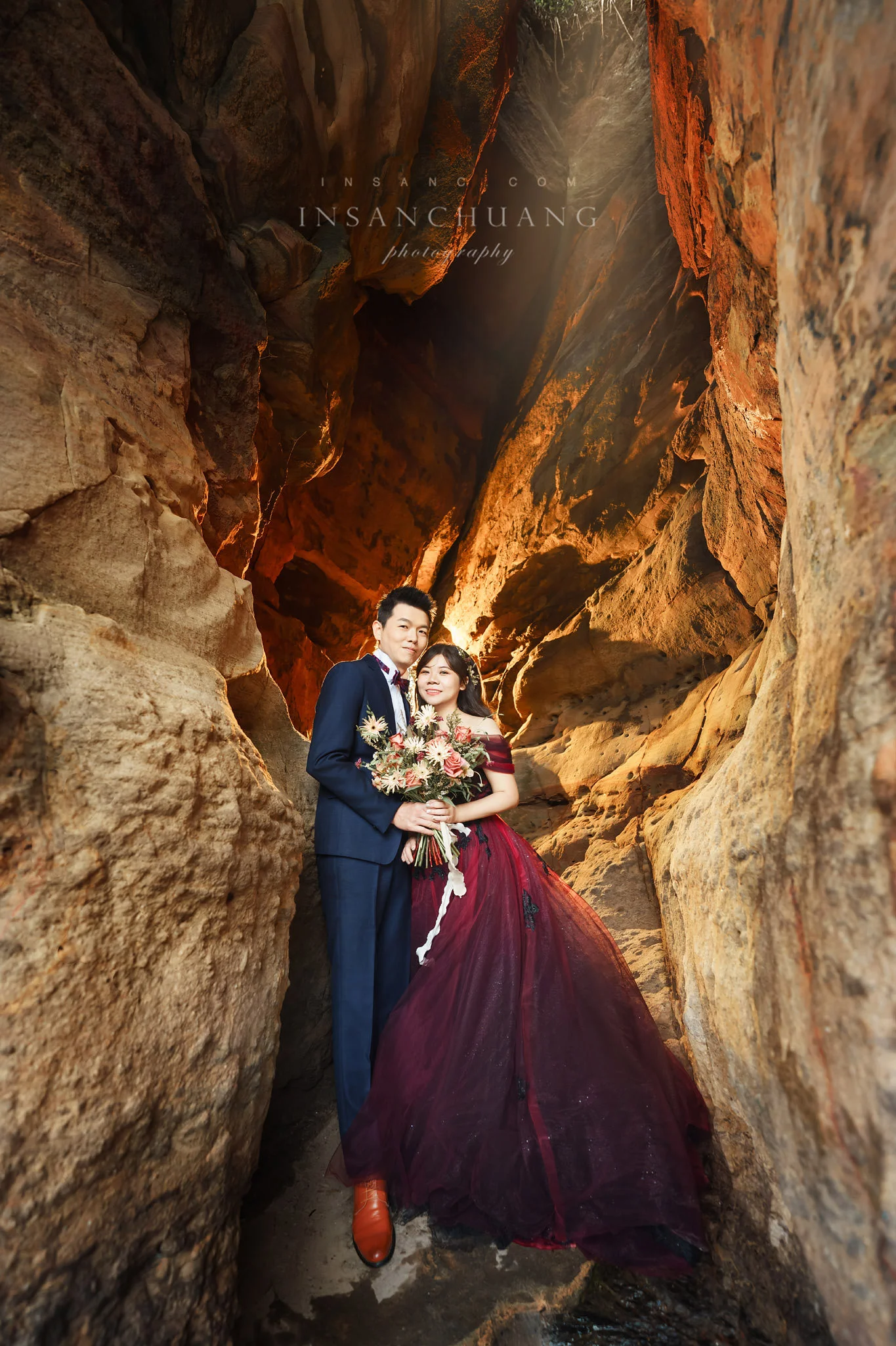 {婚攝英聖 |自主婚紗}小賴+佳筠季節限定繡球花婚紗-萬里高家繡球花第三園區-神秘海岸-造型:晼屏 婚攝英聖