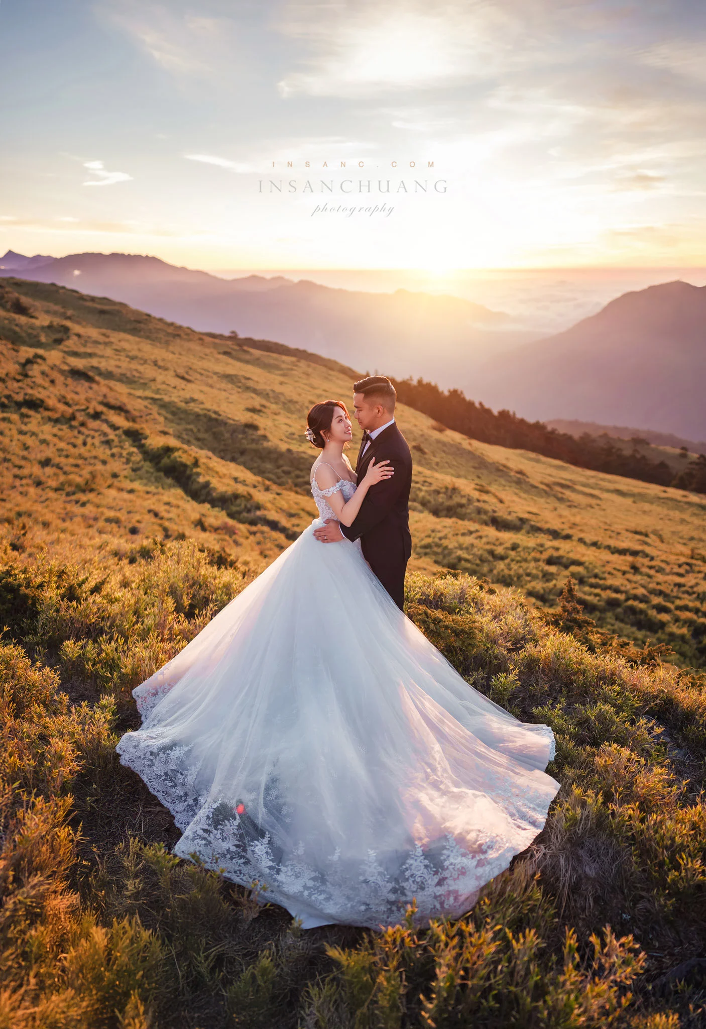 {婚攝英聖|自主婚紗}James+Claire合歡山婚紗-星空雲海日出婚紗攝影-高山婚紗-便服婚紗-造型:朵咪 婚攝英聖