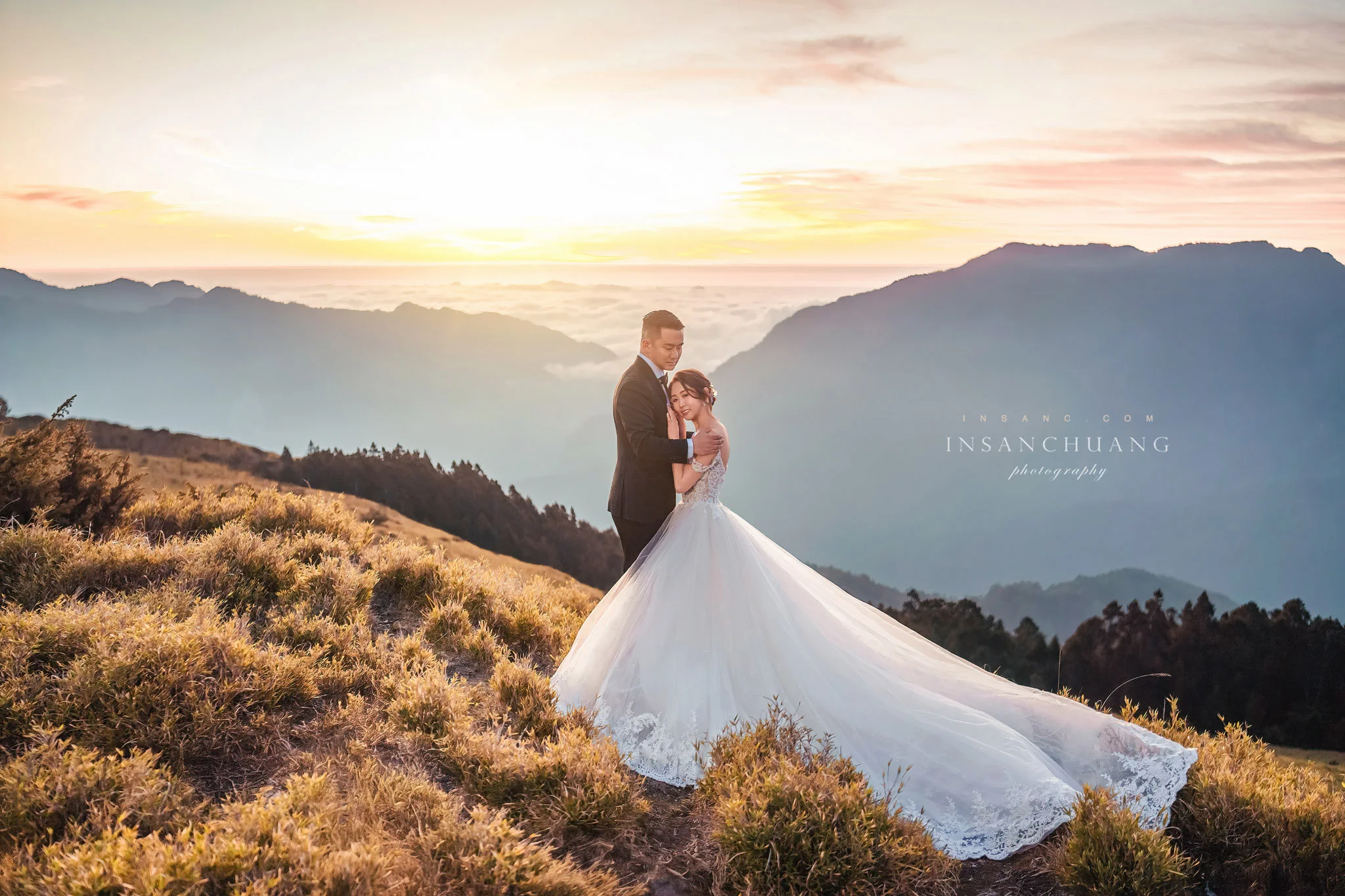 {婚攝英聖|自主婚紗}James+Claire合歡山婚紗-星空雲海日出婚紗攝影-高山婚紗-便服婚紗-造型:朵咪 婚攝英聖