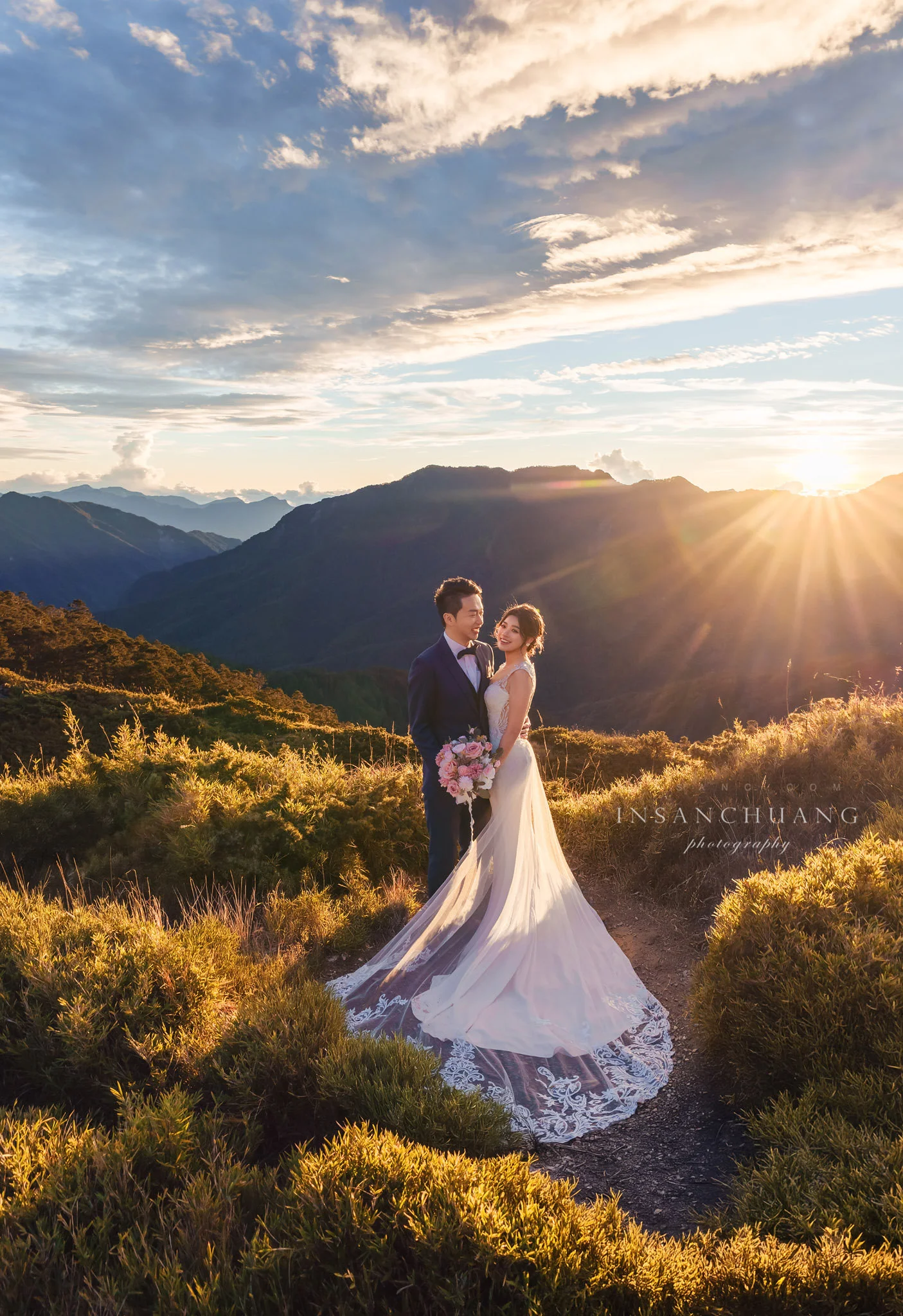 {婚攝英聖|自主婚紗}Lydia+Evan合歡山高山婚紗攝影-台大校園婚紗-合歡山星空日出婚紗-造型:朵咪 婚攝英聖