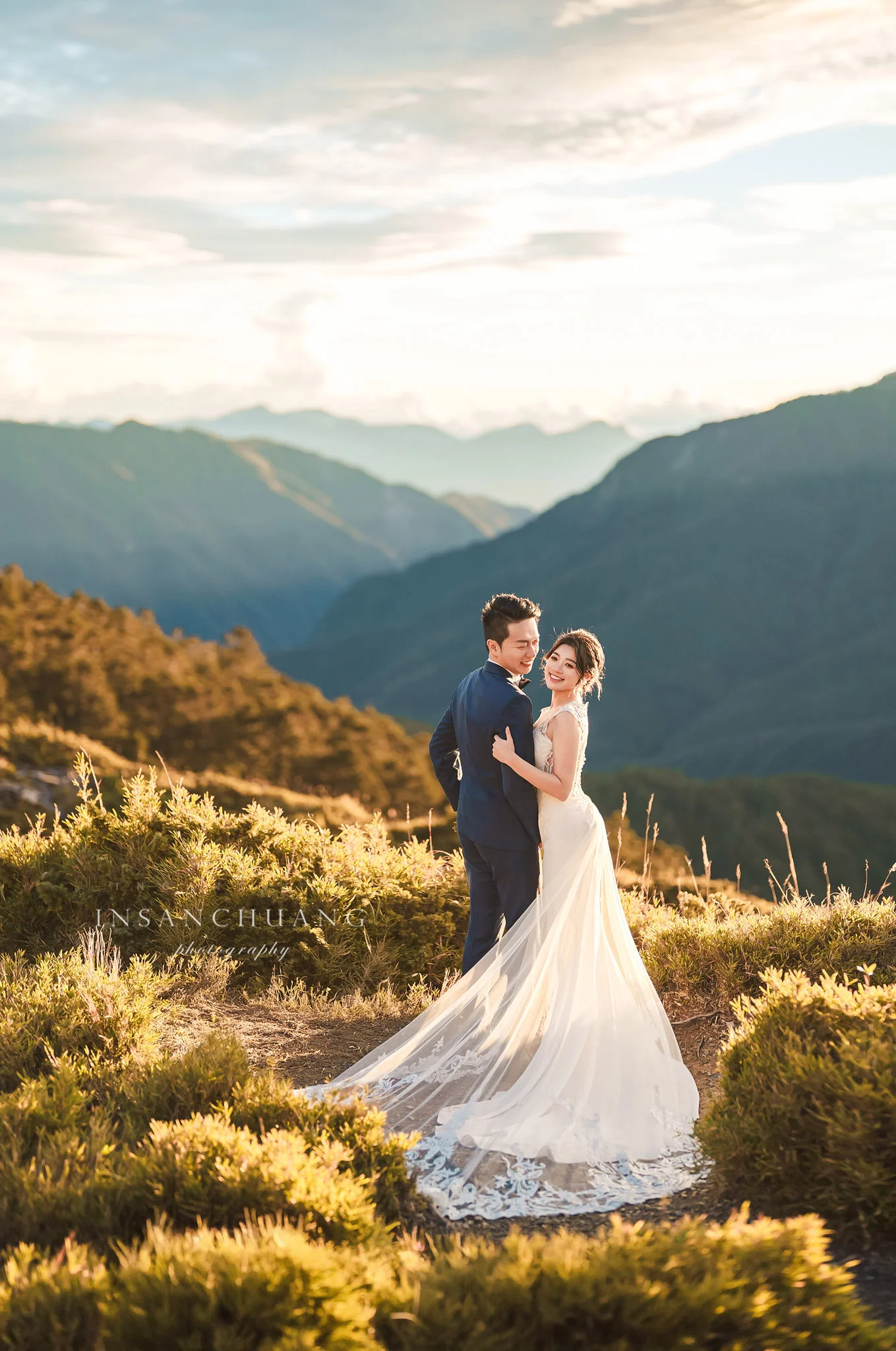 {婚攝英聖|自主婚紗}Lydia+Evan合歡山高山婚紗攝影-台大校園婚紗-合歡山星空日出婚紗-造型:朵咪 婚攝英聖