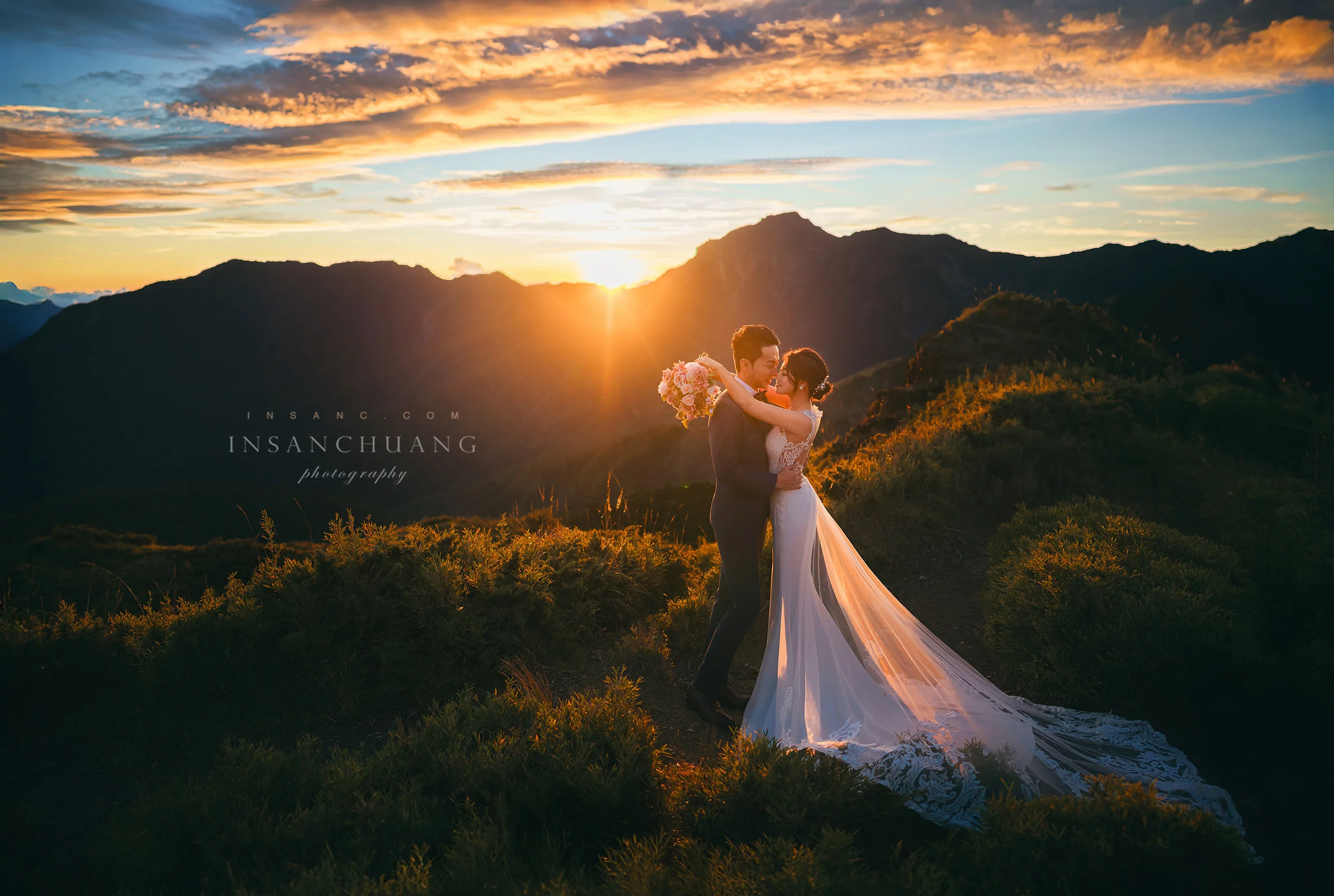 {婚攝英聖|自主婚紗}Lydia+Evan合歡山高山婚紗攝影-台大校園婚紗-合歡山星空日出婚紗-造型:朵咪 婚攝英聖