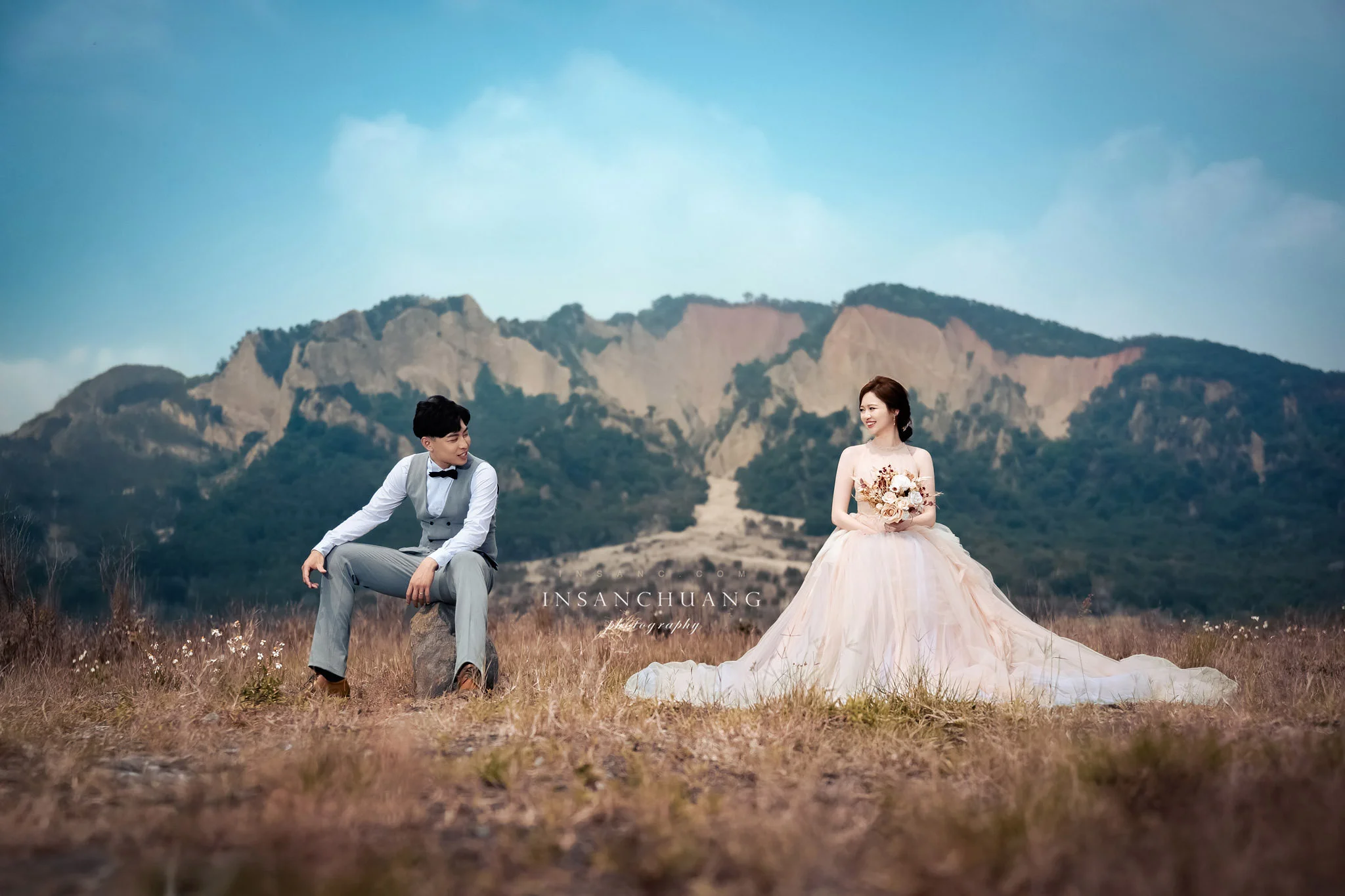 這場婚紗有個特別嘉賓：Nick＆小晴+ 貓主子-造型:朵咪 婚攝英聖
