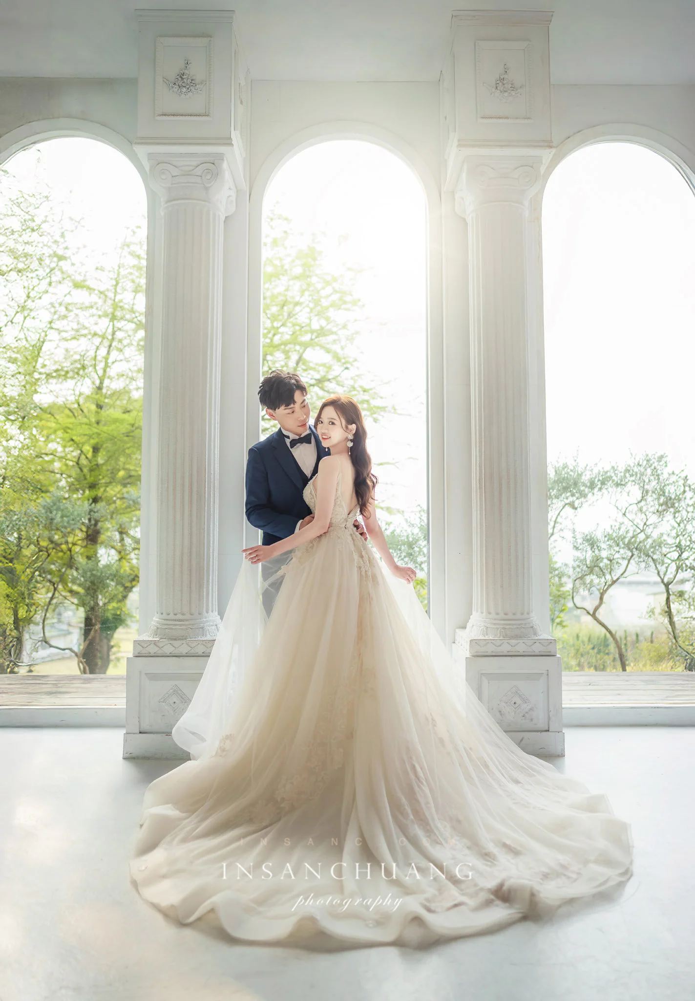 這場婚紗有個特別嘉賓：Nick＆小晴+ 貓主子-造型:朵咪 婚攝英聖