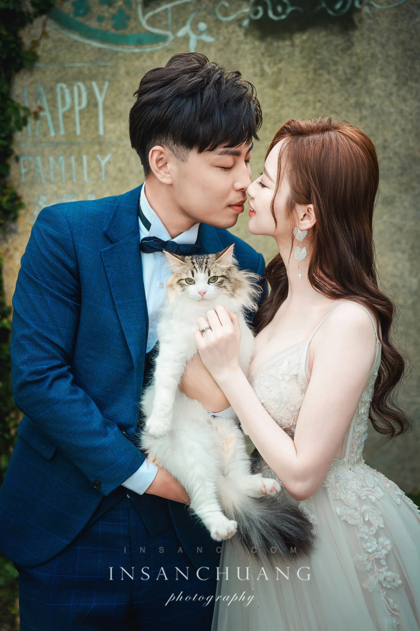 這場婚紗有個特別嘉賓：Nick＆小晴+ 貓主子-造型:朵咪 婚攝英聖