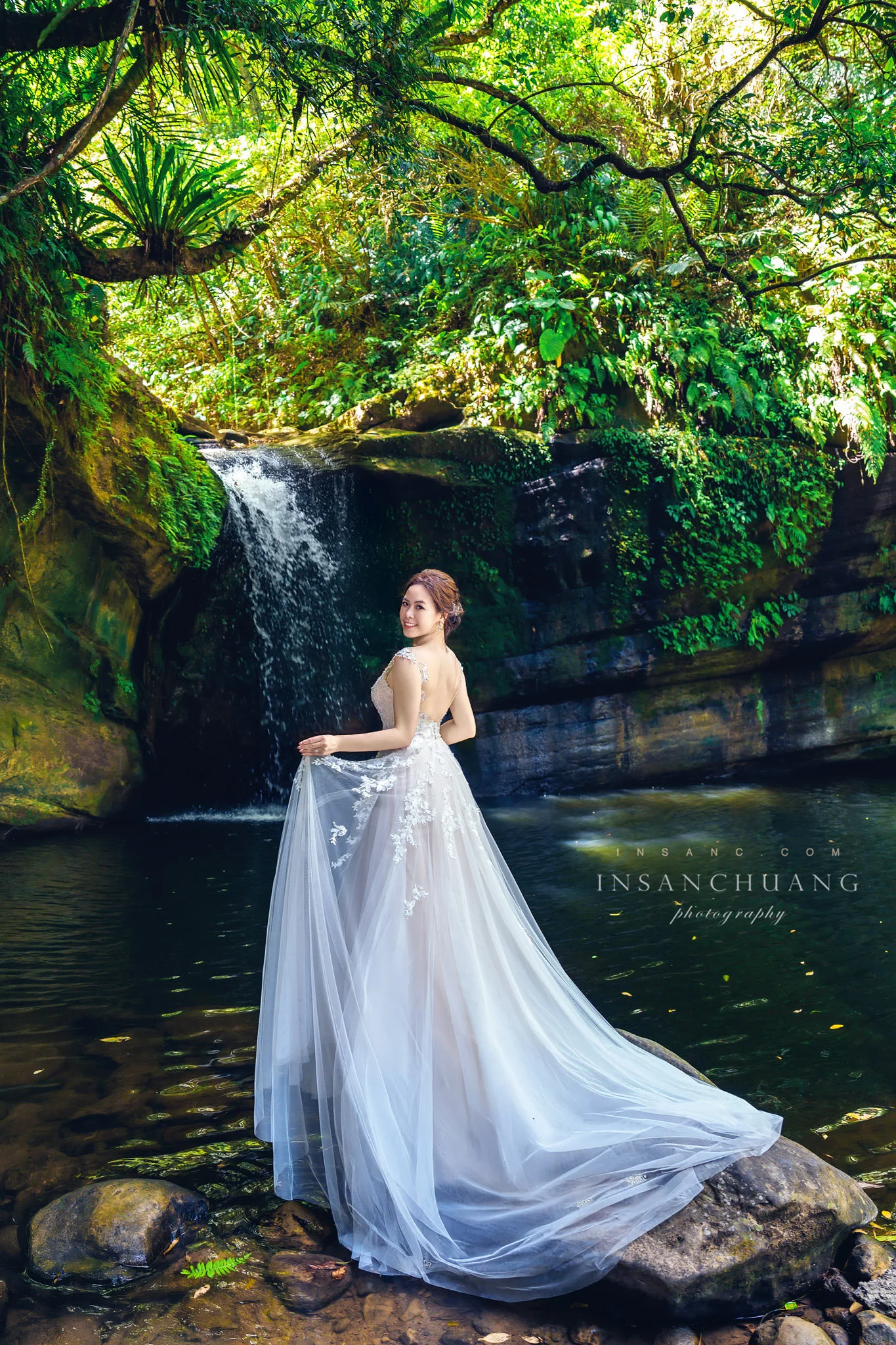 {婚攝英聖|自主婚紗}Victor+Tiffany婚紗-桃源谷-望谷瀑布-東北角神秘海岸-洲子灣海灘-造型:朵咪 婚攝英聖