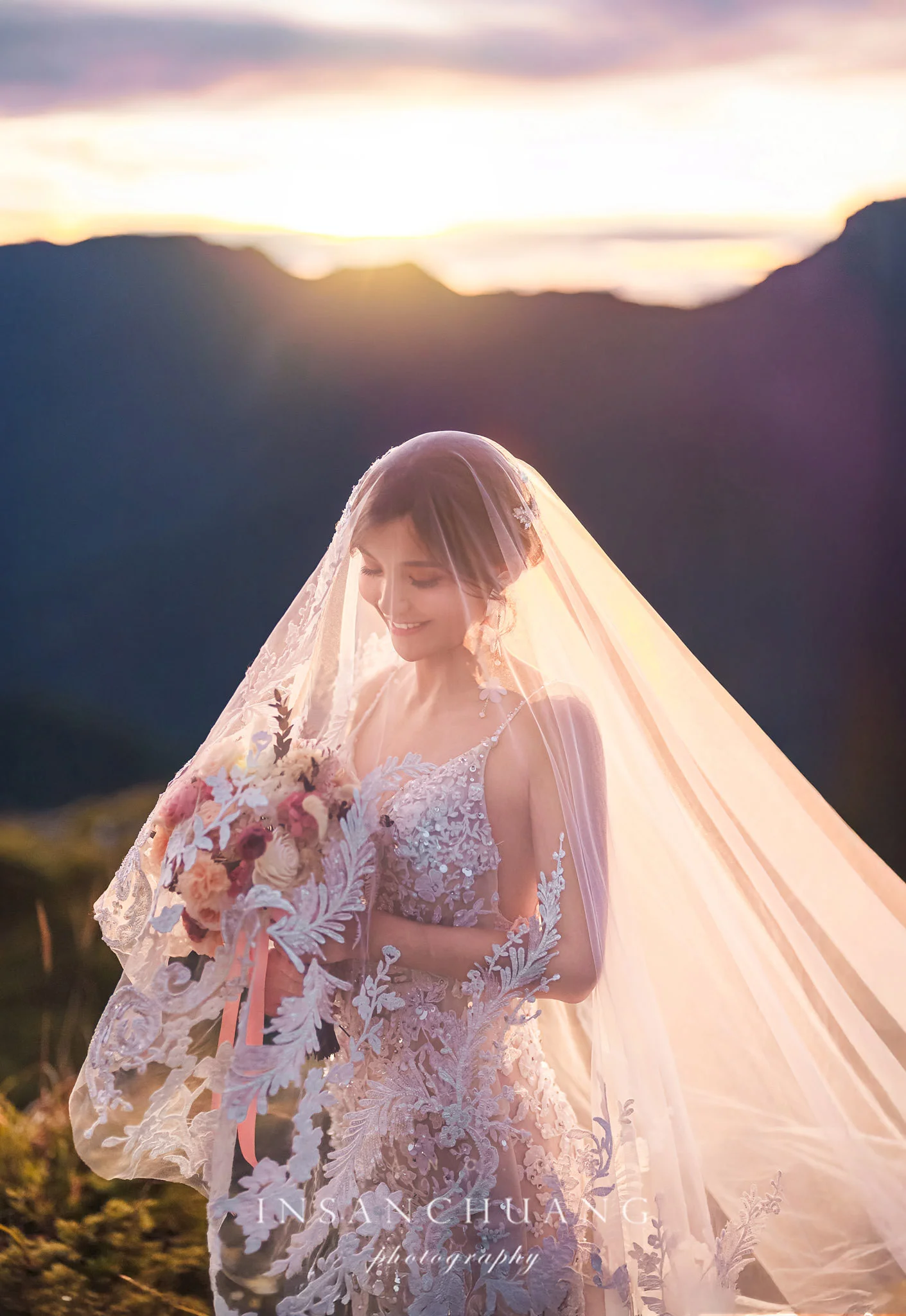 {婚攝英聖|自主婚紗}博士+咪咪高山婚紗攝影-合歡山日出婚紗-台中都會街拍-海邊夕陽婚紗-造型:朵咪 婚攝英聖