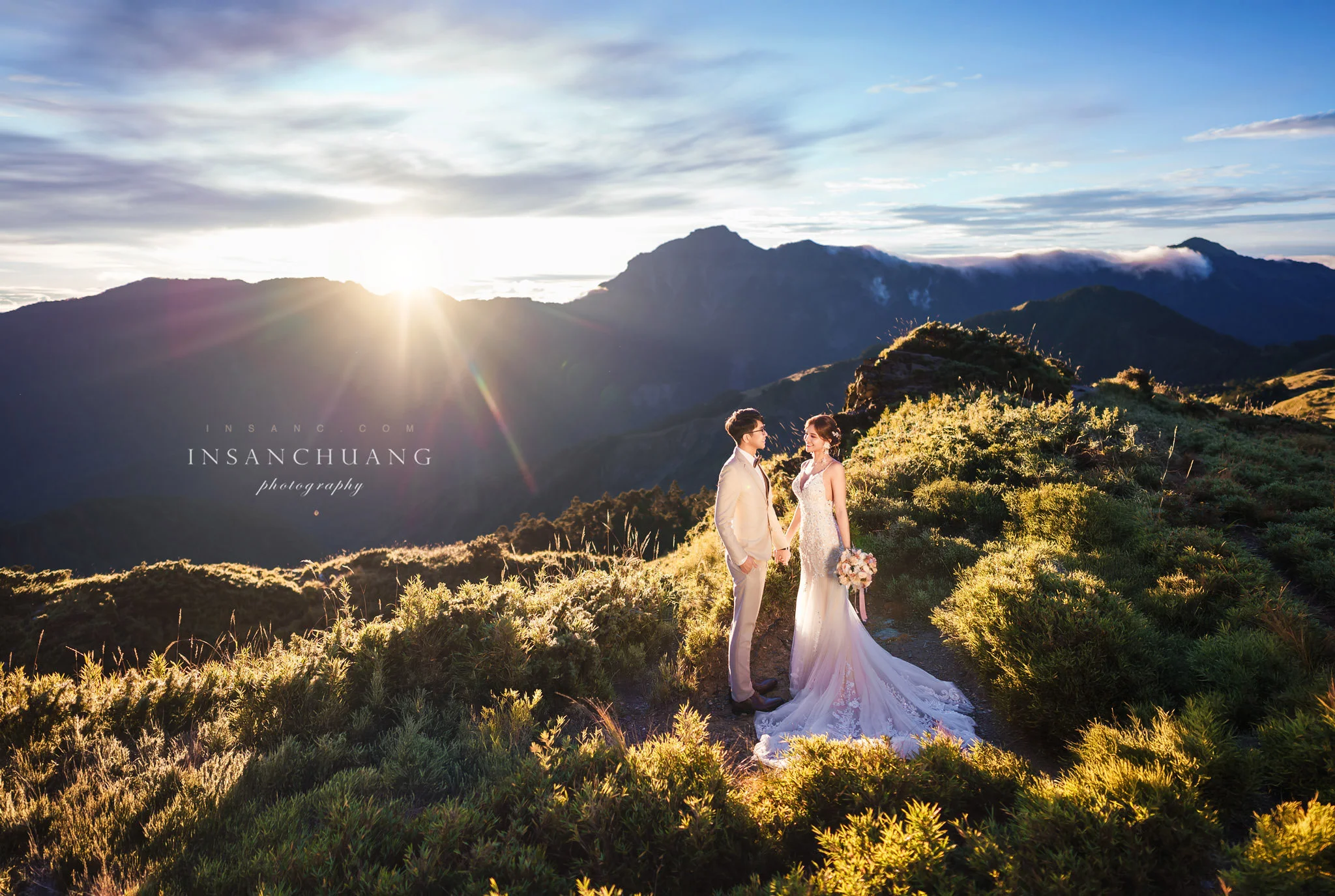 {婚攝英聖|自主婚紗}博士+咪咪高山婚紗攝影-合歡山日出婚紗-台中都會街拍-海邊夕陽婚紗-造型:朵咪 婚攝英聖