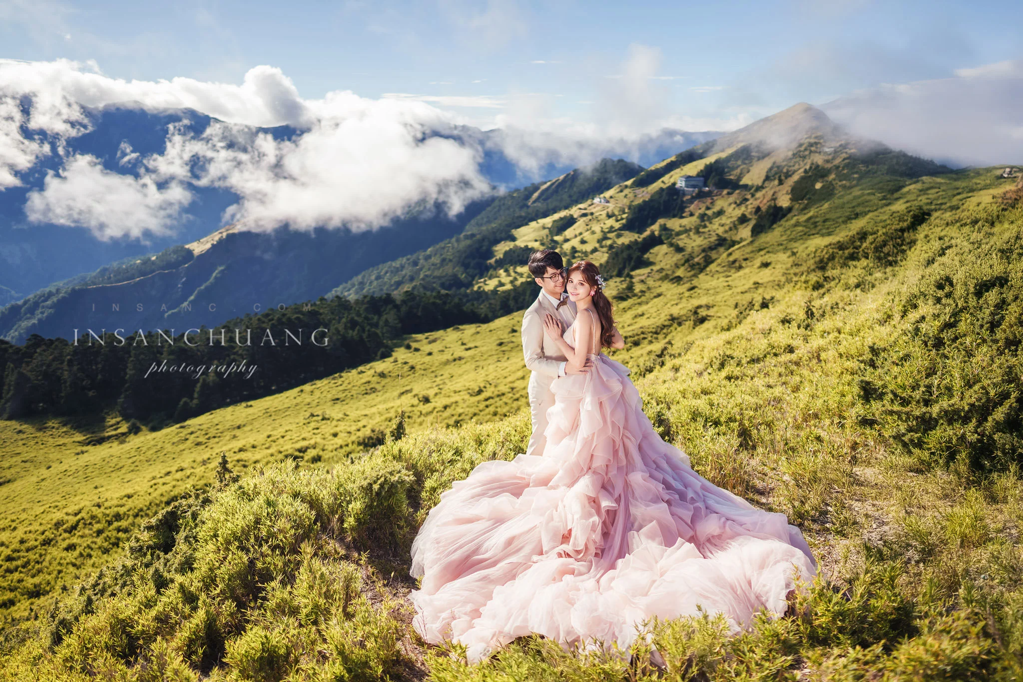 {婚攝英聖|自主婚紗}博士+咪咪高山婚紗攝影-合歡山日出婚紗-台中都會街拍-海邊夕陽婚紗-造型:朵咪 婚攝英聖