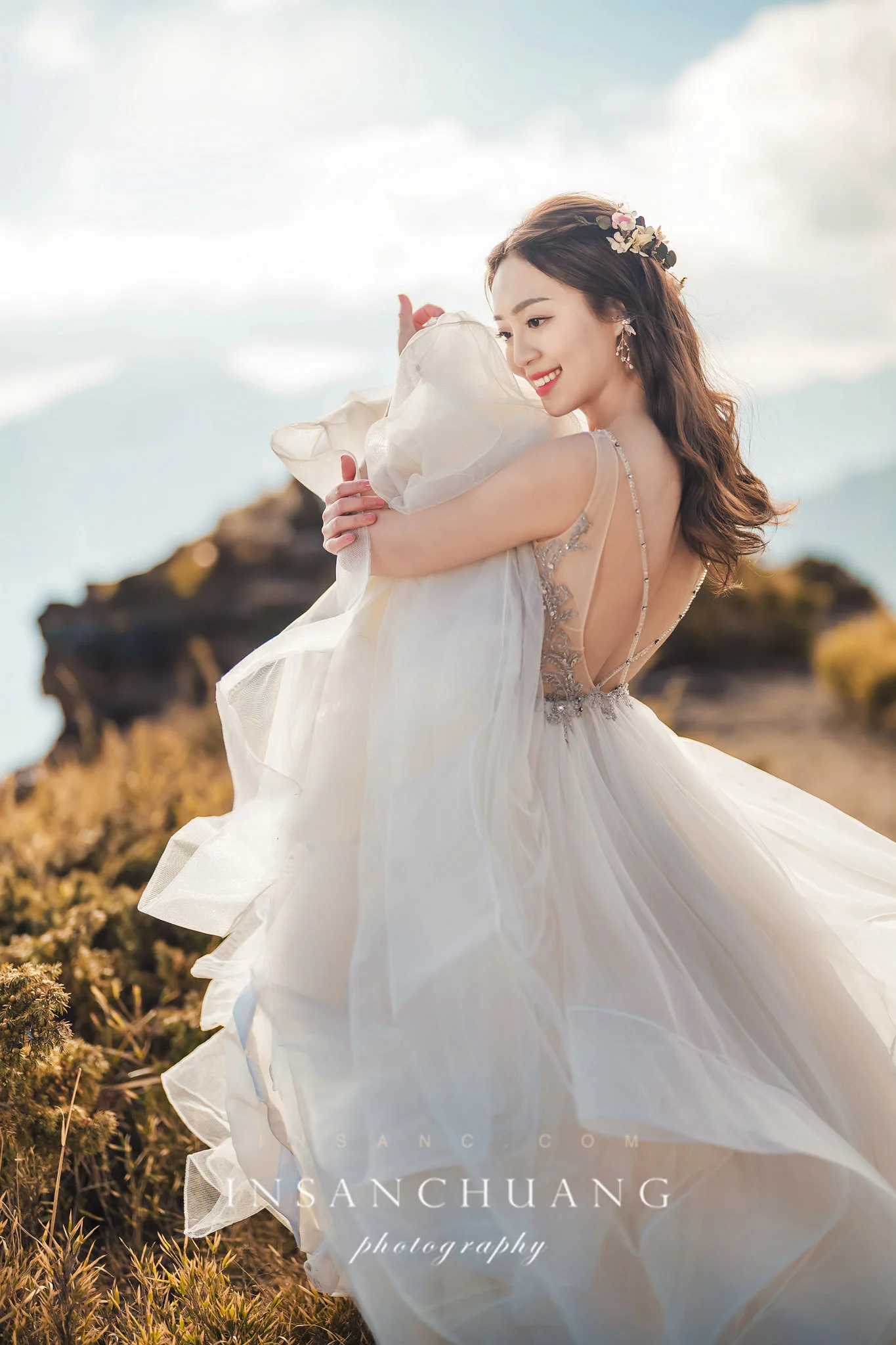 和櫻花的浪漫相遇：小藍+佳穎的高山婚紗-造型:朵咪 婚攝英聖