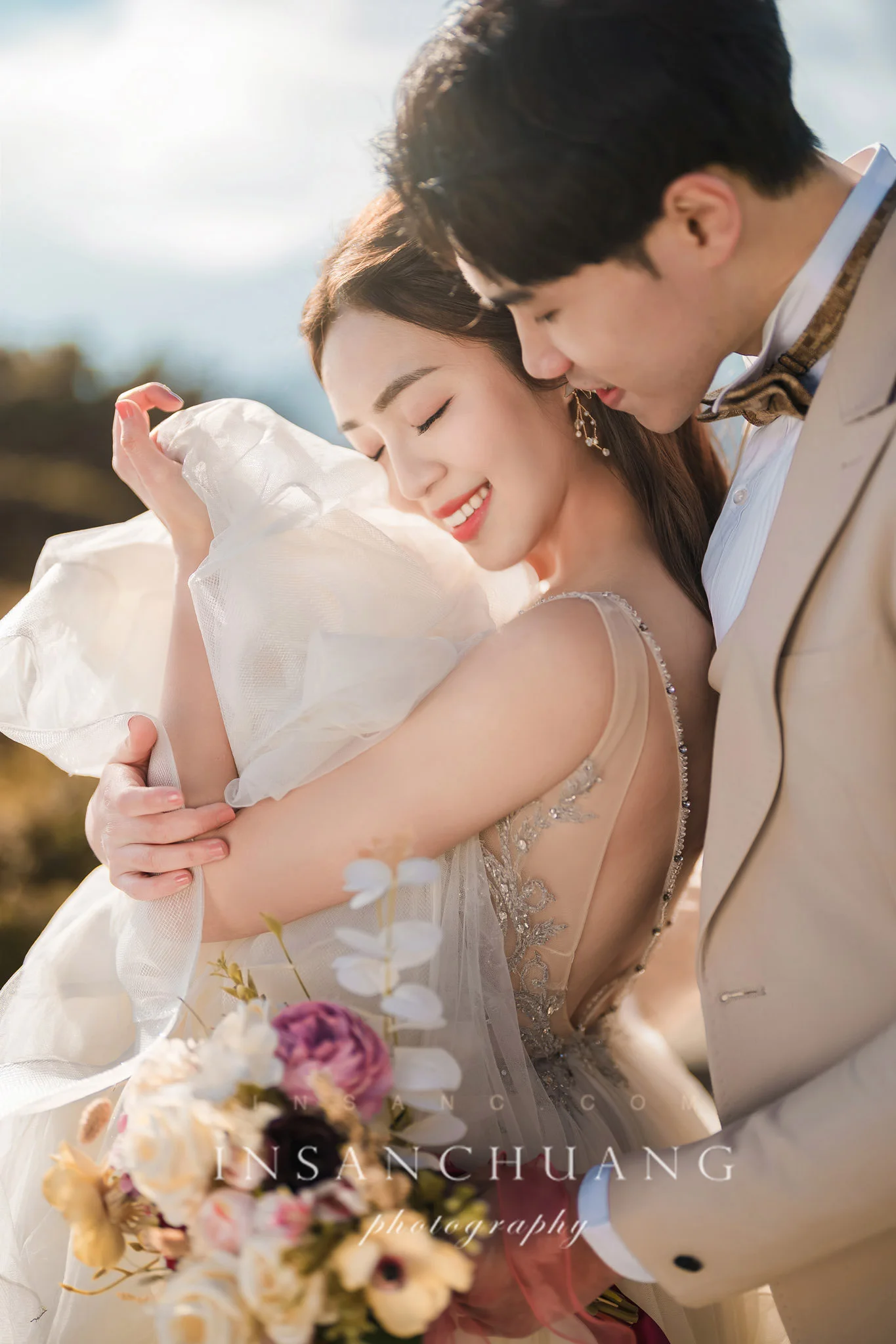 和櫻花的浪漫相遇：小藍+佳穎的高山婚紗-造型:朵咪 婚攝英聖