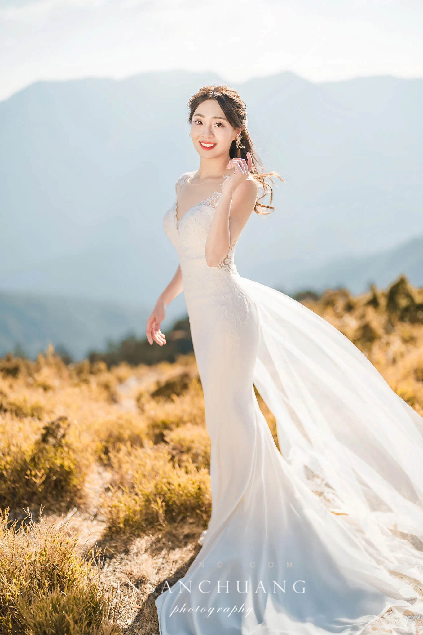 和櫻花的浪漫相遇：小藍+佳穎的高山婚紗-造型:朵咪 婚攝英聖