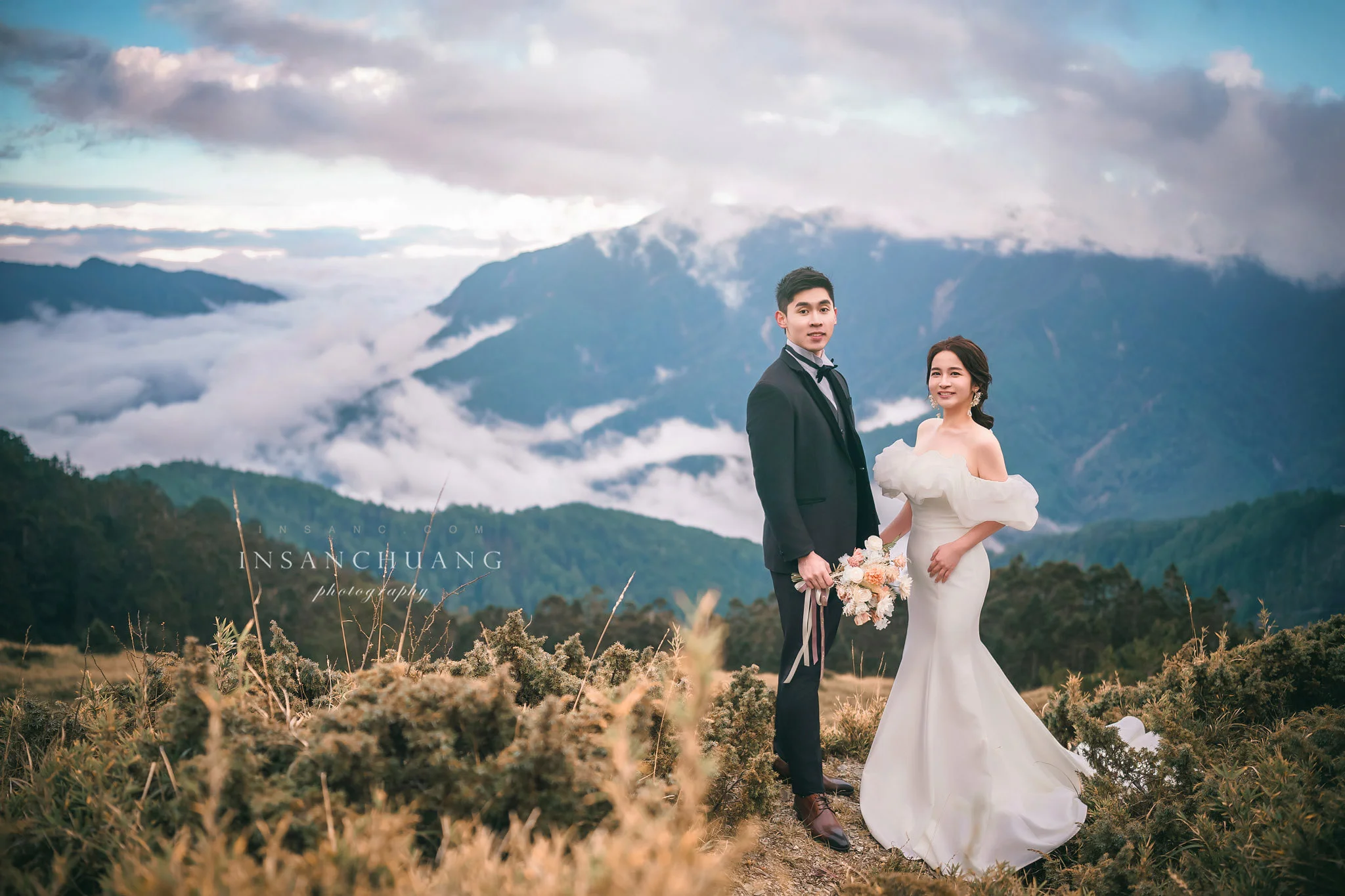 {婚攝英聖|自主婚紗}老曹+丸子合歡山婚紗攝影-高山婚紗-星空日出雲海婚紗-旗袍婚紗-造型:朵咪 婚攝英聖