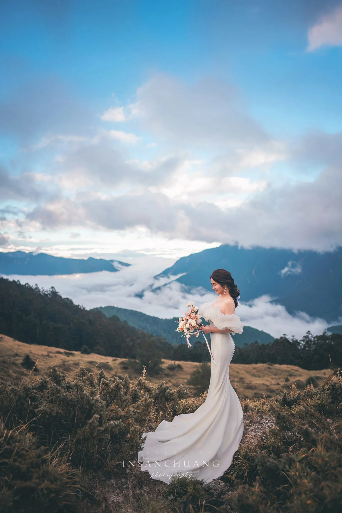 {婚攝英聖|自主婚紗}老曹+丸子合歡山婚紗攝影-高山婚紗-星空日出雲海婚紗-旗袍婚紗-造型:朵咪 婚攝英聖