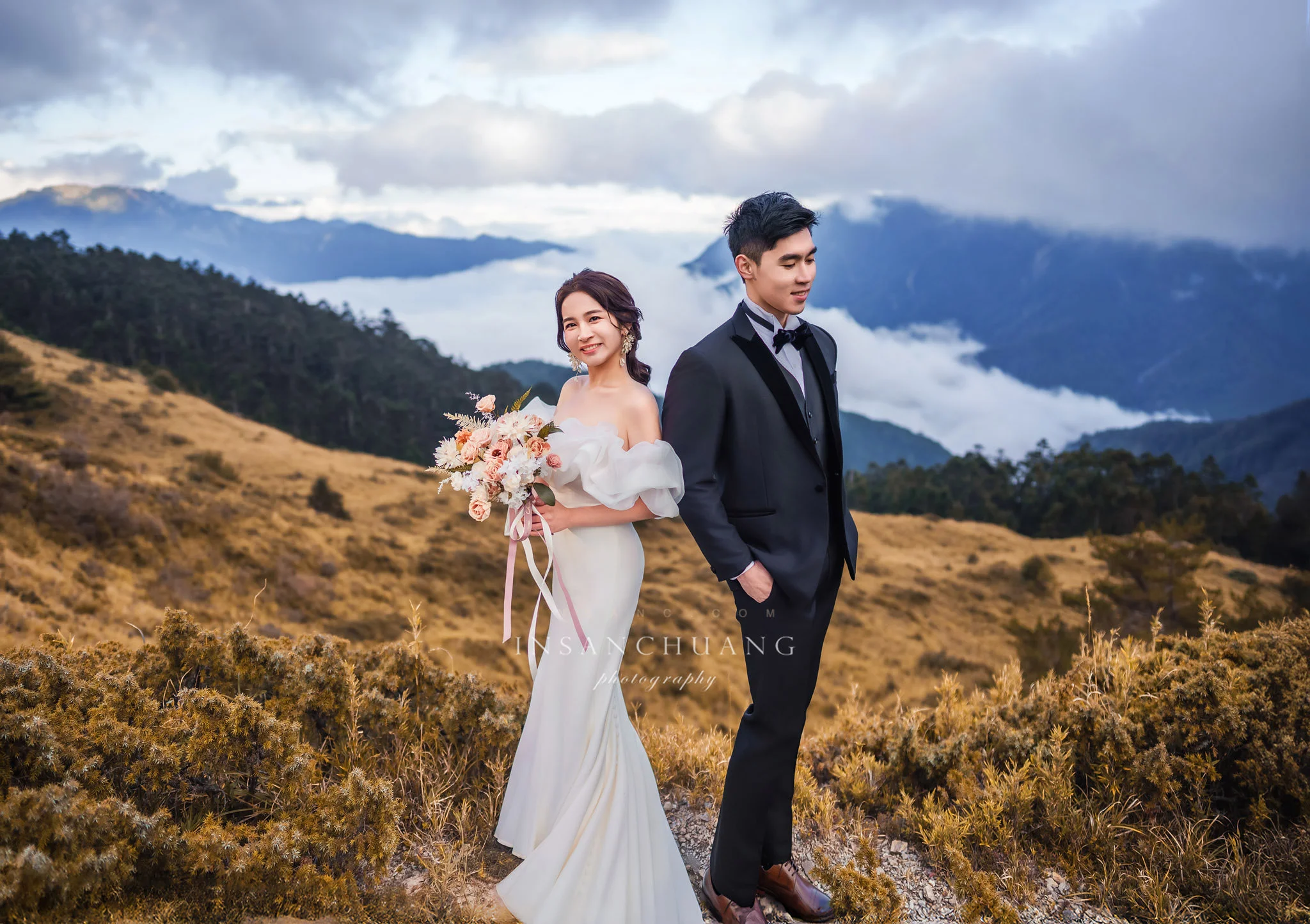 {婚攝英聖|自主婚紗}老曹+丸子合歡山婚紗攝影-高山婚紗-星空日出雲海婚紗-旗袍婚紗-造型:朵咪 婚攝英聖