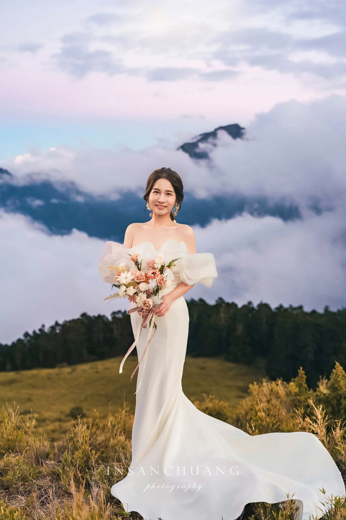 {婚攝英聖|自主婚紗}老曹+丸子合歡山婚紗攝影-高山婚紗-星空日出雲海婚紗-旗袍婚紗-造型:朵咪 婚攝英聖