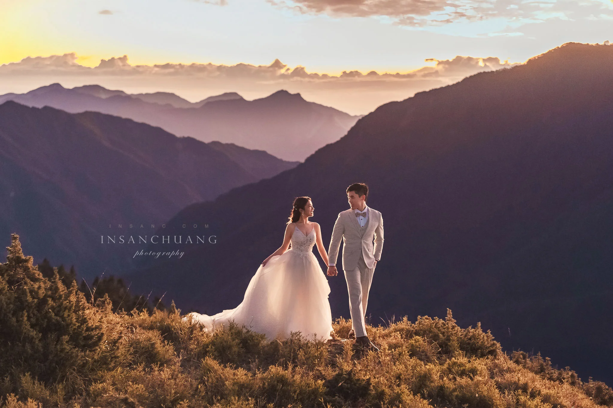 {婚攝英聖|自主婚紗}老曹+丸子合歡山婚紗攝影-高山婚紗-星空日出雲海婚紗-旗袍婚紗-造型:朵咪 婚攝英聖