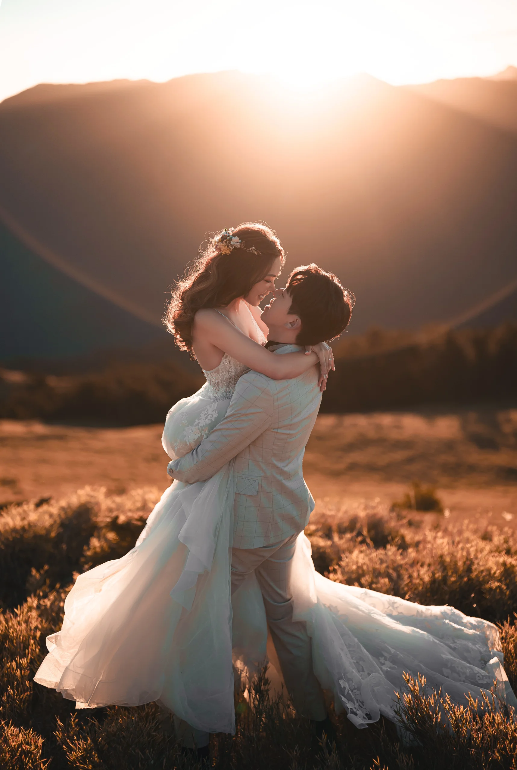 不會擺 pose 沒關係:6 種最自然的婚紗互動教學 5 不會擺 pose 沒關係:6 種最自然的婚紗互動教學 婚攝英聖