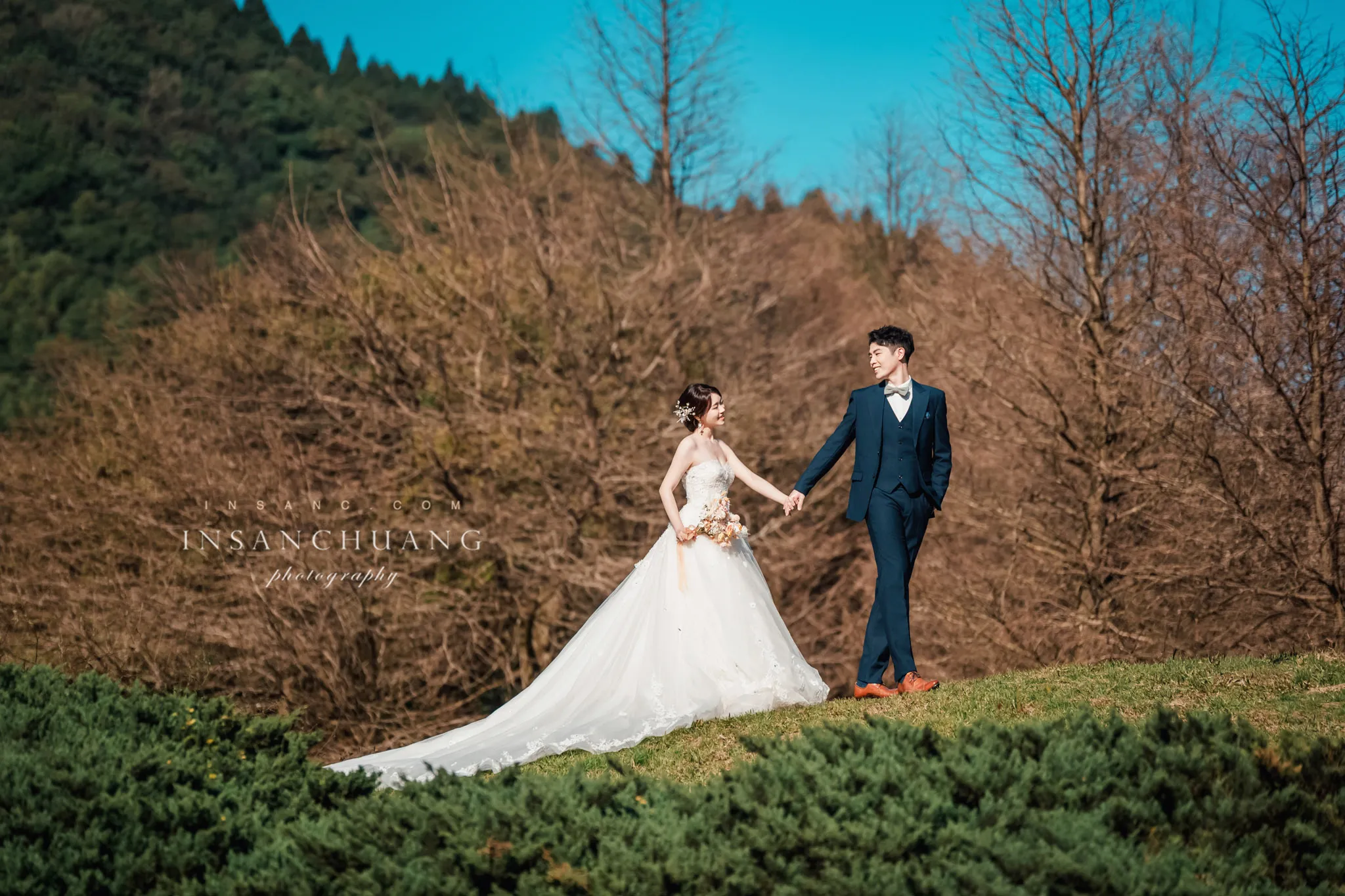絕美陽明山光影婚紗：晉晉+璐璐最自然的呼吸感婚紗- 造型：朵咪 婚攝英聖