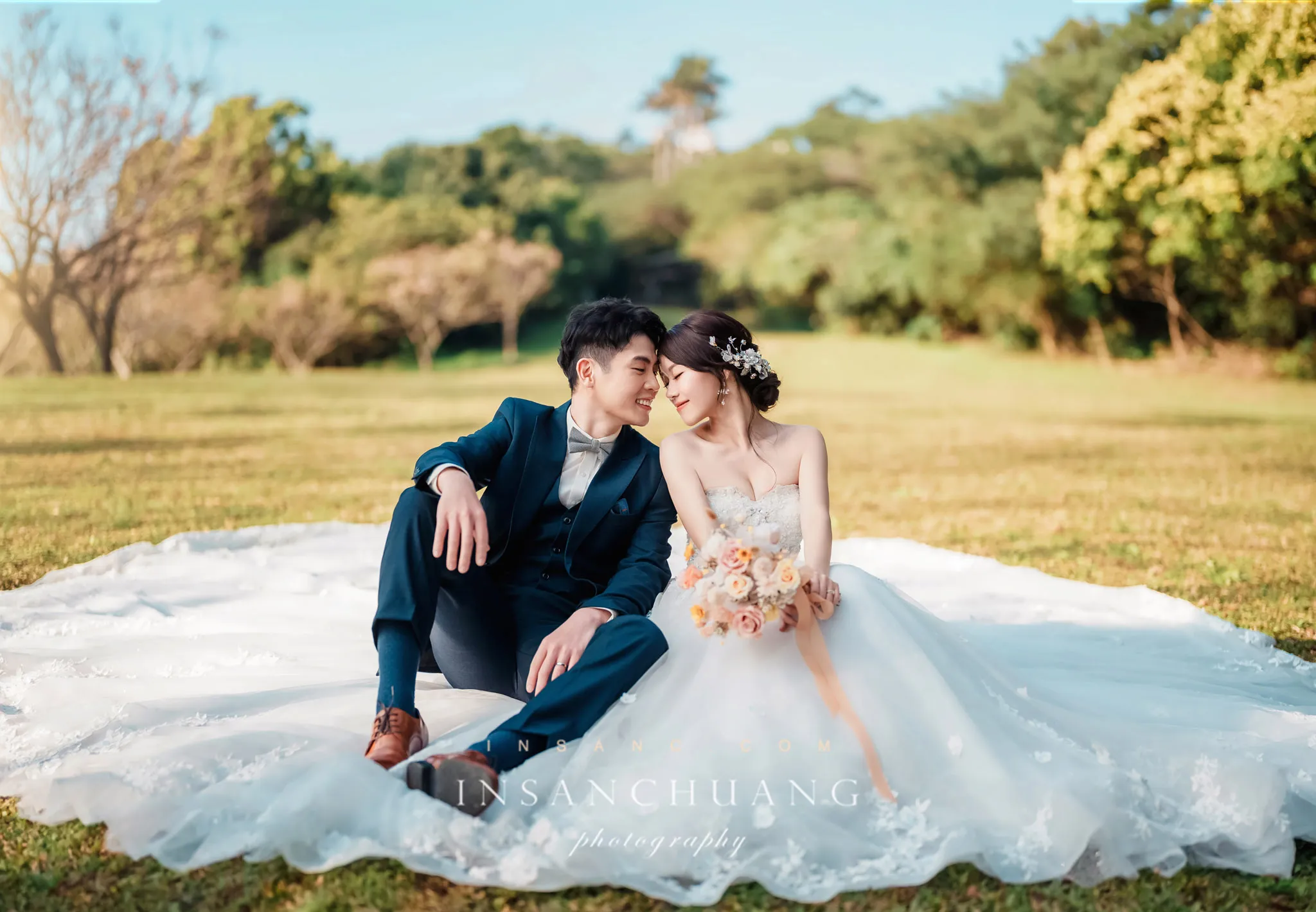 絕美陽明山光影婚紗：晉晉+璐璐最自然的呼吸感婚紗- 造型：朵咪 婚攝英聖