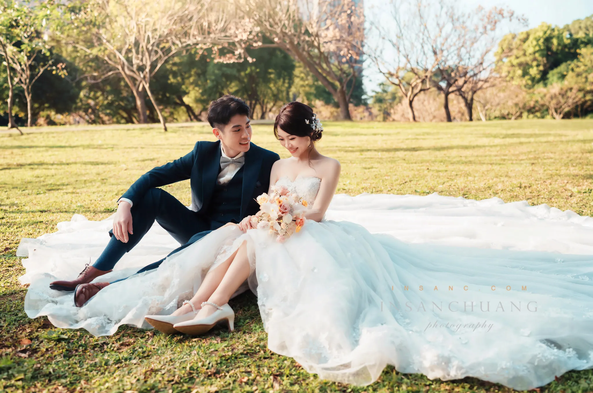 絕美陽明山光影婚紗：晉晉+璐璐最自然的呼吸感婚紗- 造型：朵咪 婚攝英聖