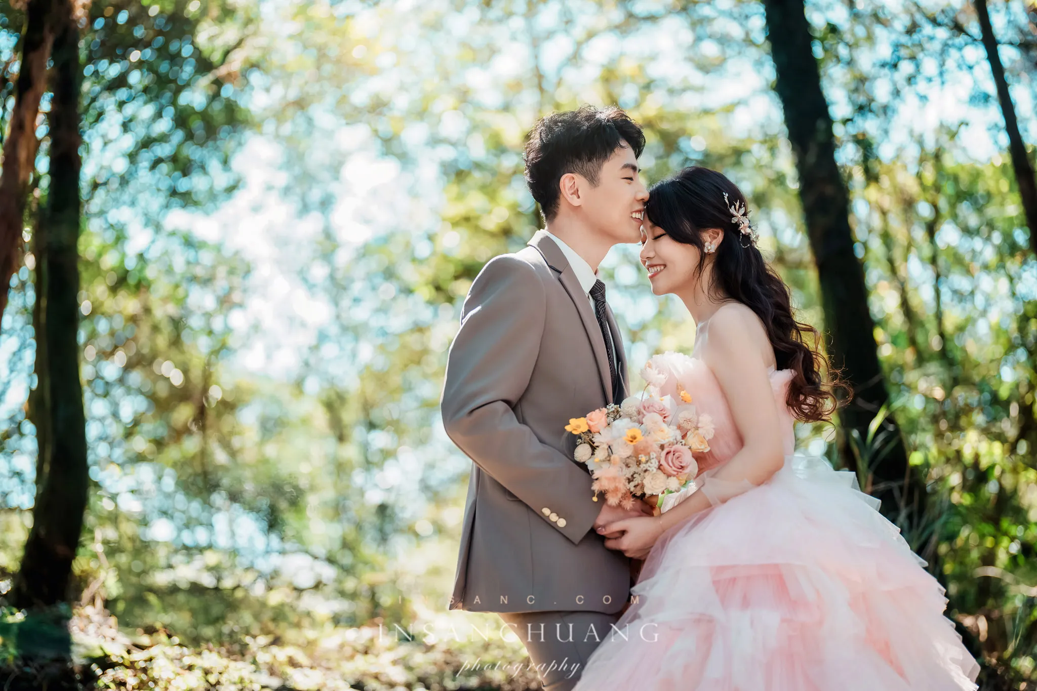 絕美陽明山光影婚紗：晉晉+璐璐最自然的呼吸感婚紗- 造型：朵咪 婚攝英聖