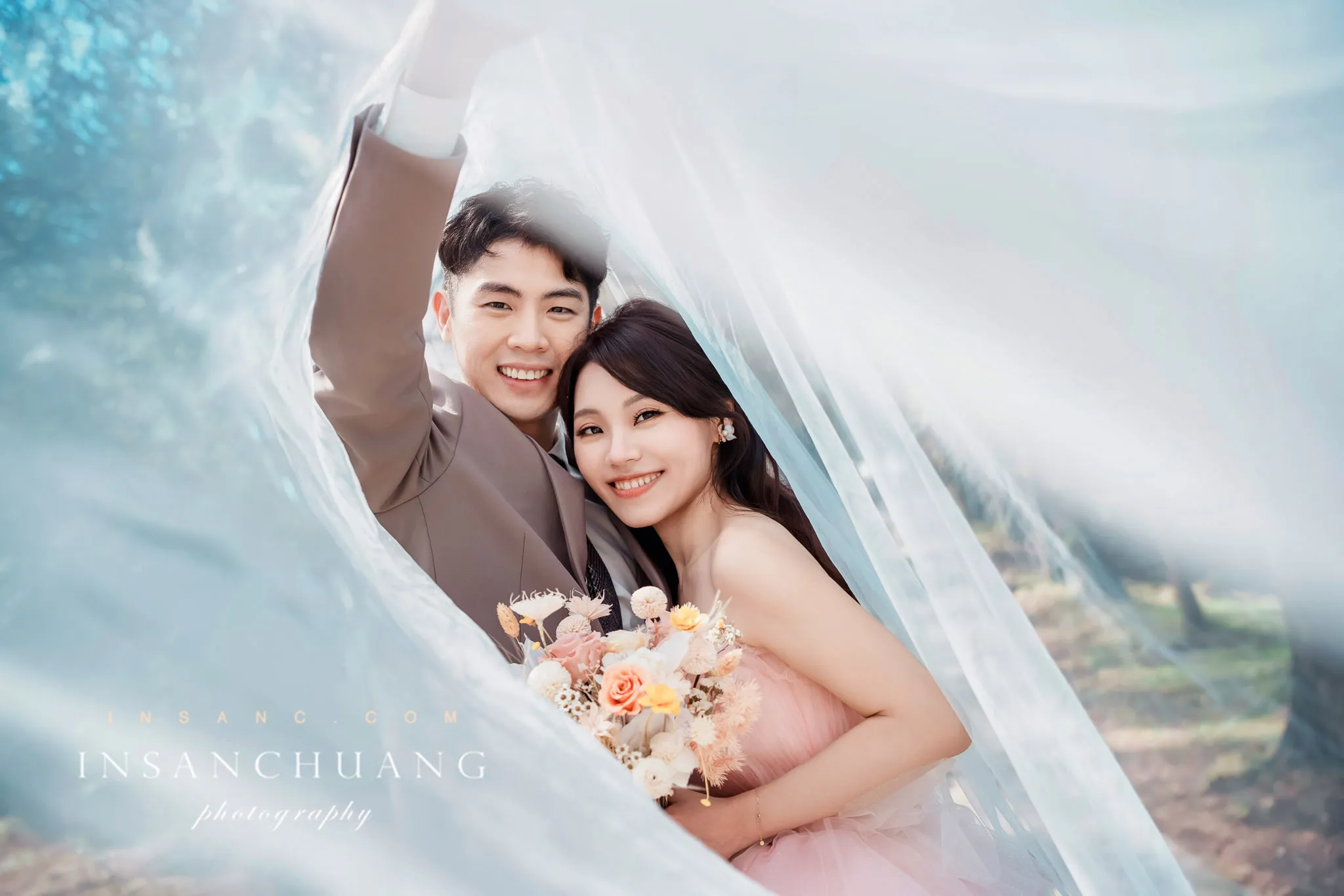絕美陽明山光影婚紗：晉晉+璐璐最自然的呼吸感婚紗- 造型：朵咪 婚攝英聖