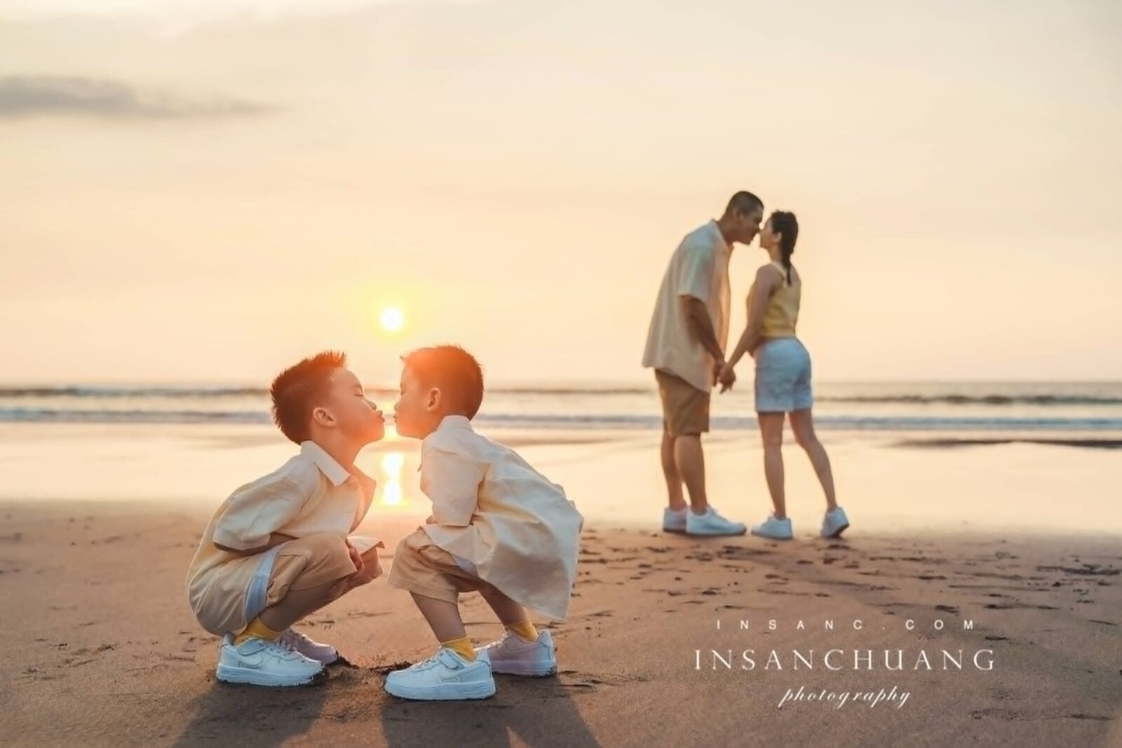 {婚攝英聖|孕婦寫真}佳佳+品蓉孕婦三寶寫真全家福