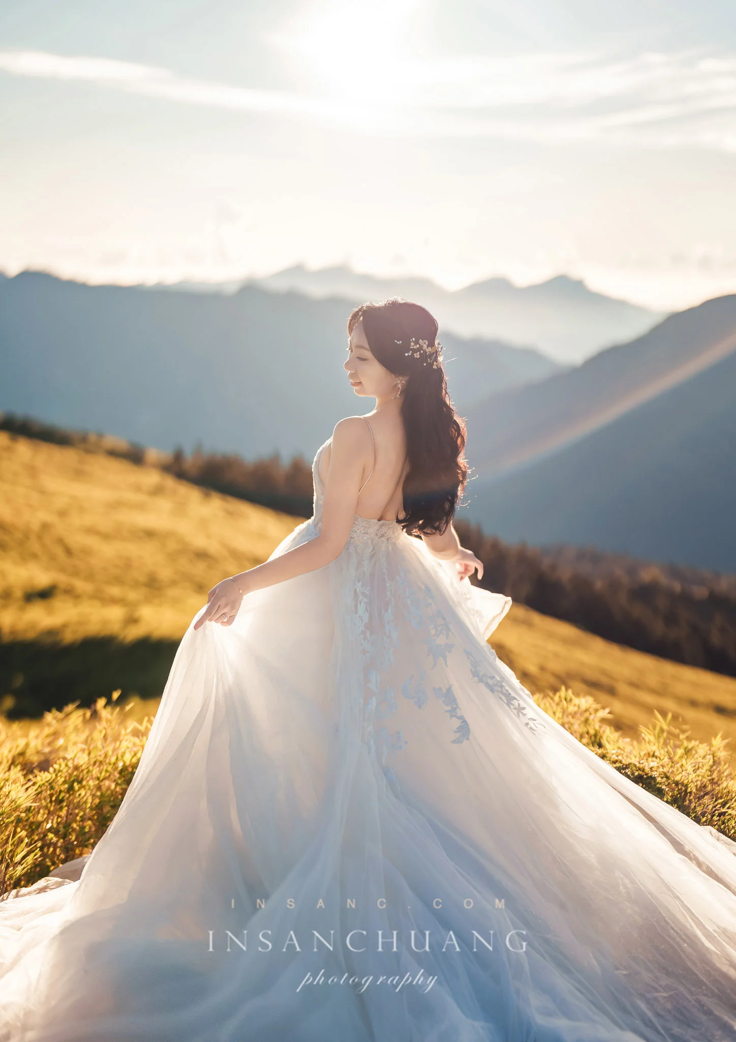 {婚攝英聖 |自主婚紗 }宗軒+芷伶合歡山婚紗-高山婚紗-星空日出婚紗攝影-青青草原-造型:朵咪 婚攝英聖