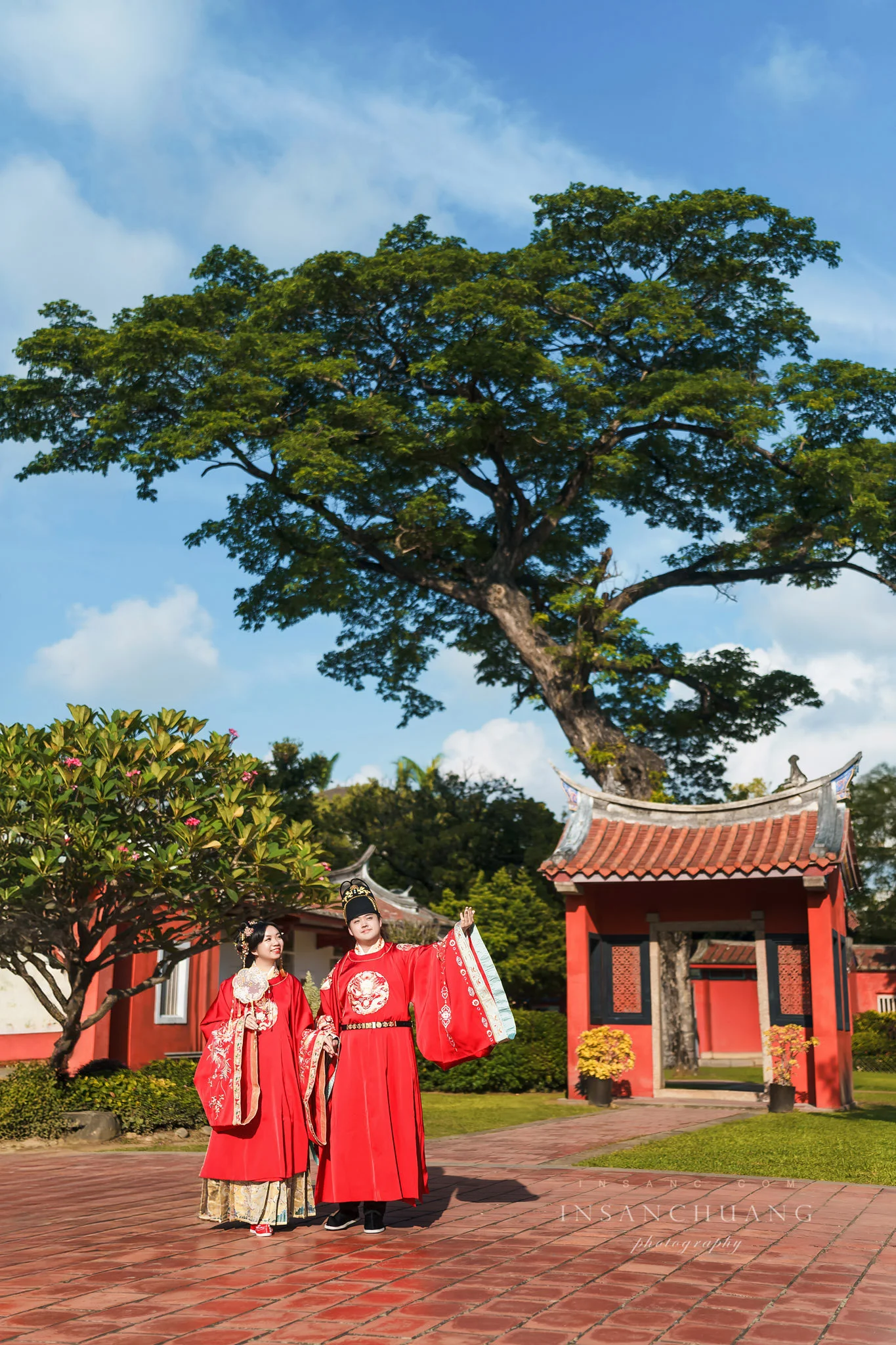 {婚攝英聖 |自主婚紗 }宗軒+芷伶漢服婚紗-古典婚紗-中式婚紗攝影-台南孔廟-造型:Yuki白色夢幻 婚攝英聖