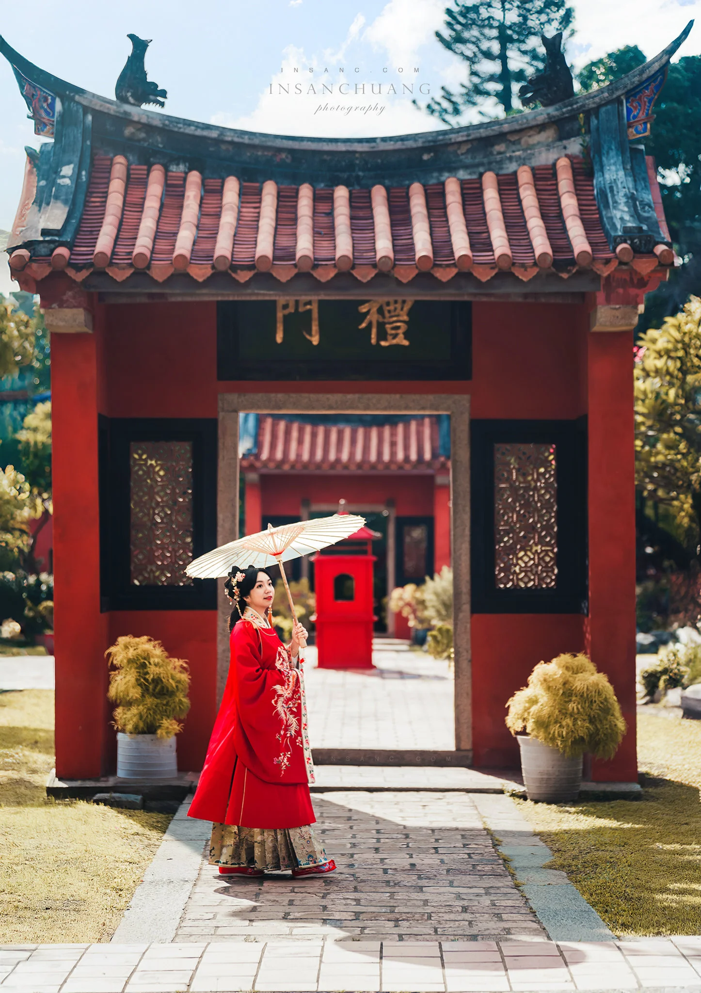 {婚攝英聖 |自主婚紗 }宗軒+芷伶漢服婚紗-古典婚紗-中式婚紗攝影-台南孔廟-造型:Yuki白色夢幻 婚攝英聖