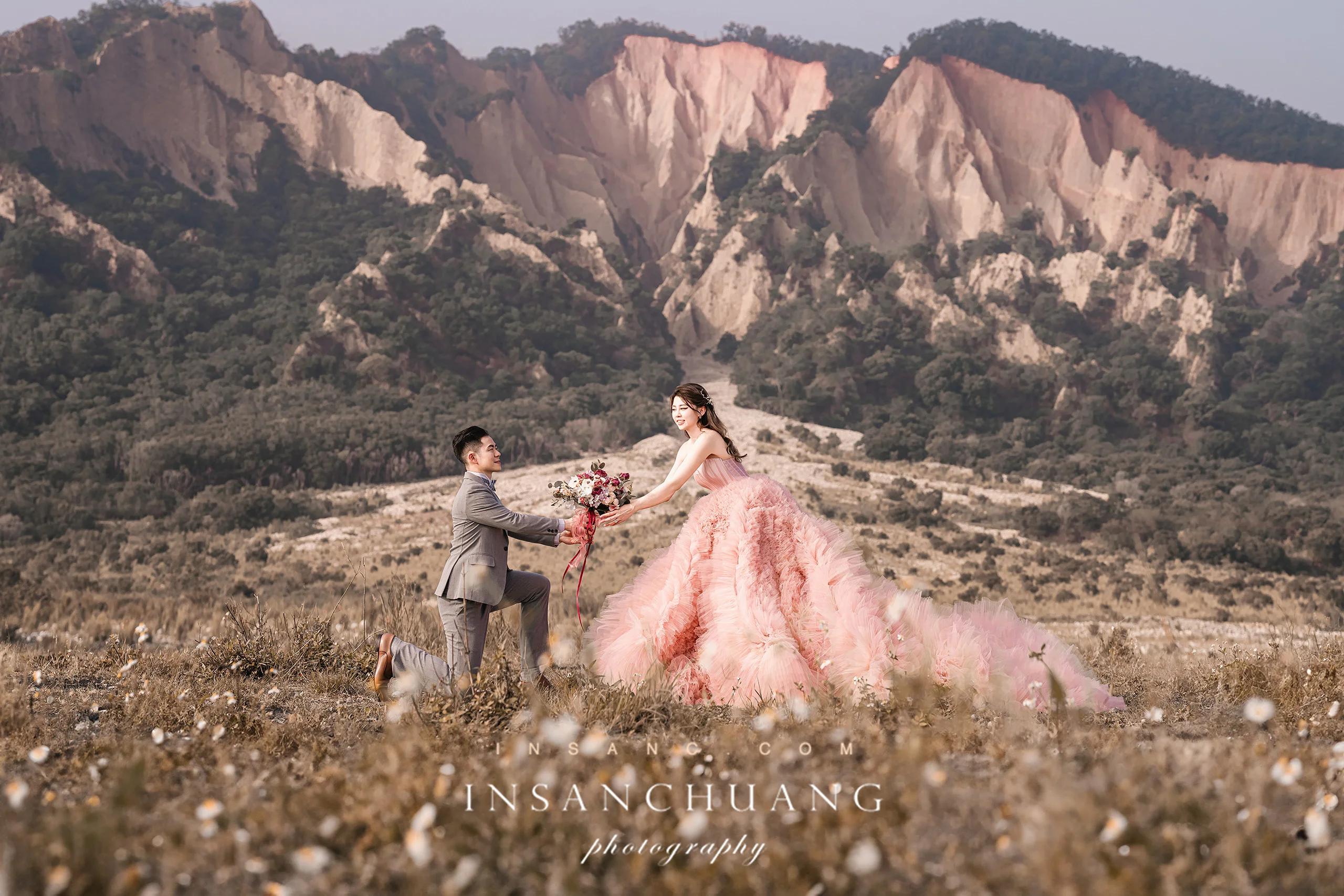 {婚攝英聖|自主婚紗}Anderson+Miranda有山有海合歡山高山婚紗攝影-苗栗火炎山-海邊夕陽-老英格蘭婚紗-造型:朵咪 2 {婚攝英聖|自主婚紗}Anderson+Miranda有山有海合歡山高山婚紗攝影-苗栗火炎山-海邊夕陽-老英格蘭婚紗-造型:朵咪 婚攝英聖