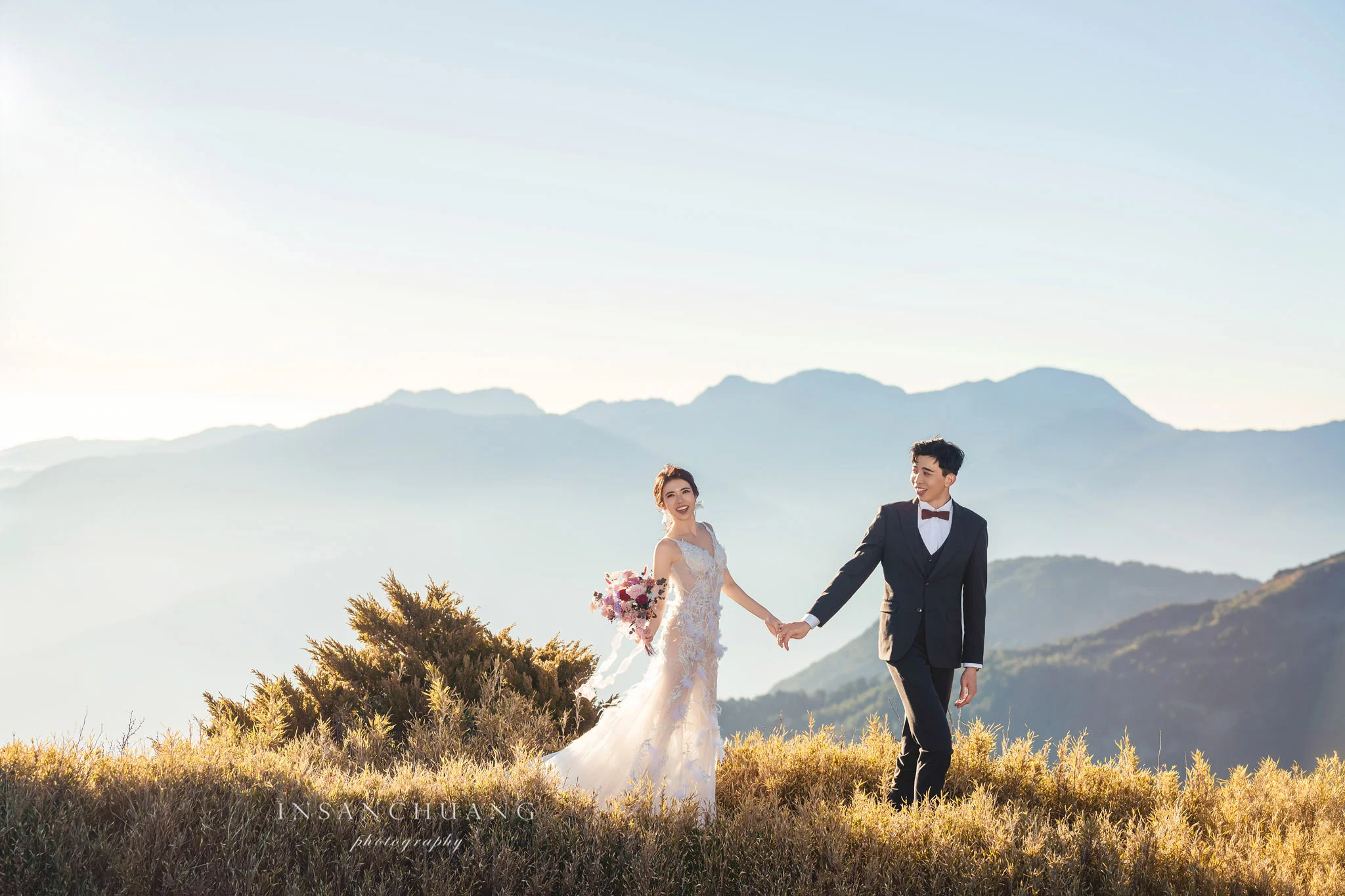 {婚攝英聖|自主婚紗}楊+Abby合歡山高山婚紗-星空日出婚紗攝影-便服婚紗-造型:朵咪 婚攝英聖