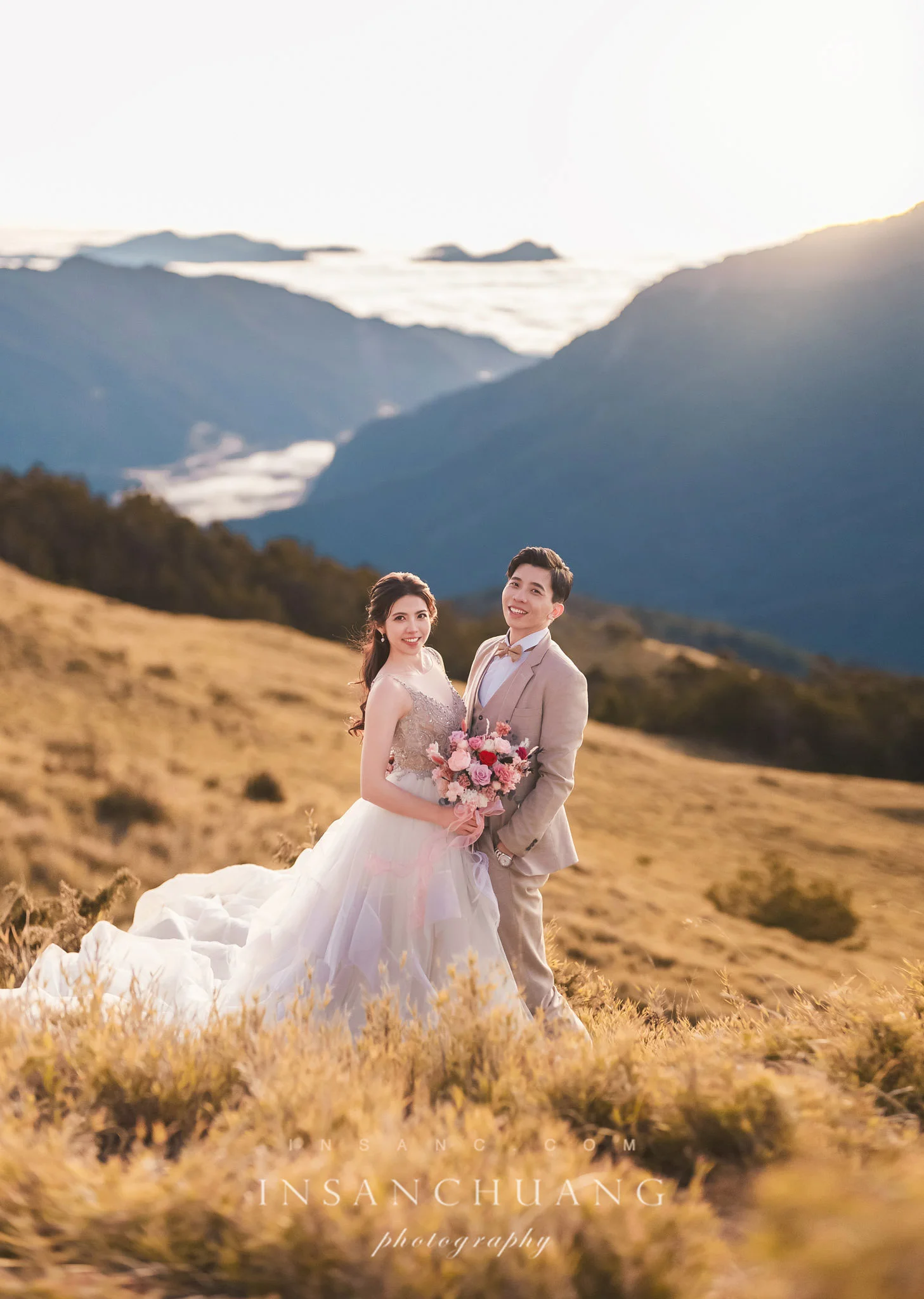 {婚攝英聖|自主婚紗}楊+Abby合歡山高山婚紗-星空日出婚紗攝影-便服婚紗-造型:朵咪 婚攝英聖