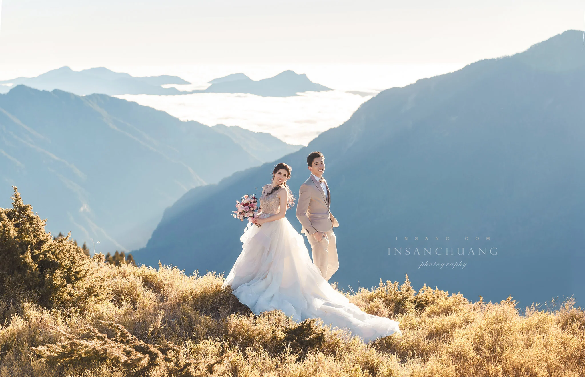 {婚攝英聖|自主婚紗}楊+Abby合歡山高山婚紗-星空日出婚紗攝影-便服婚紗-造型:朵咪 婚攝英聖